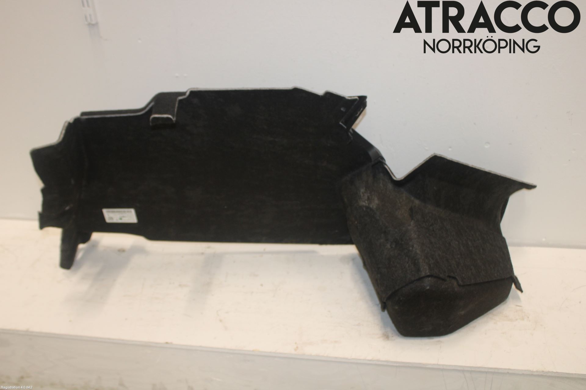 Audi E-TRON GT FW 21- Inrbagagerumklädsel-Golv