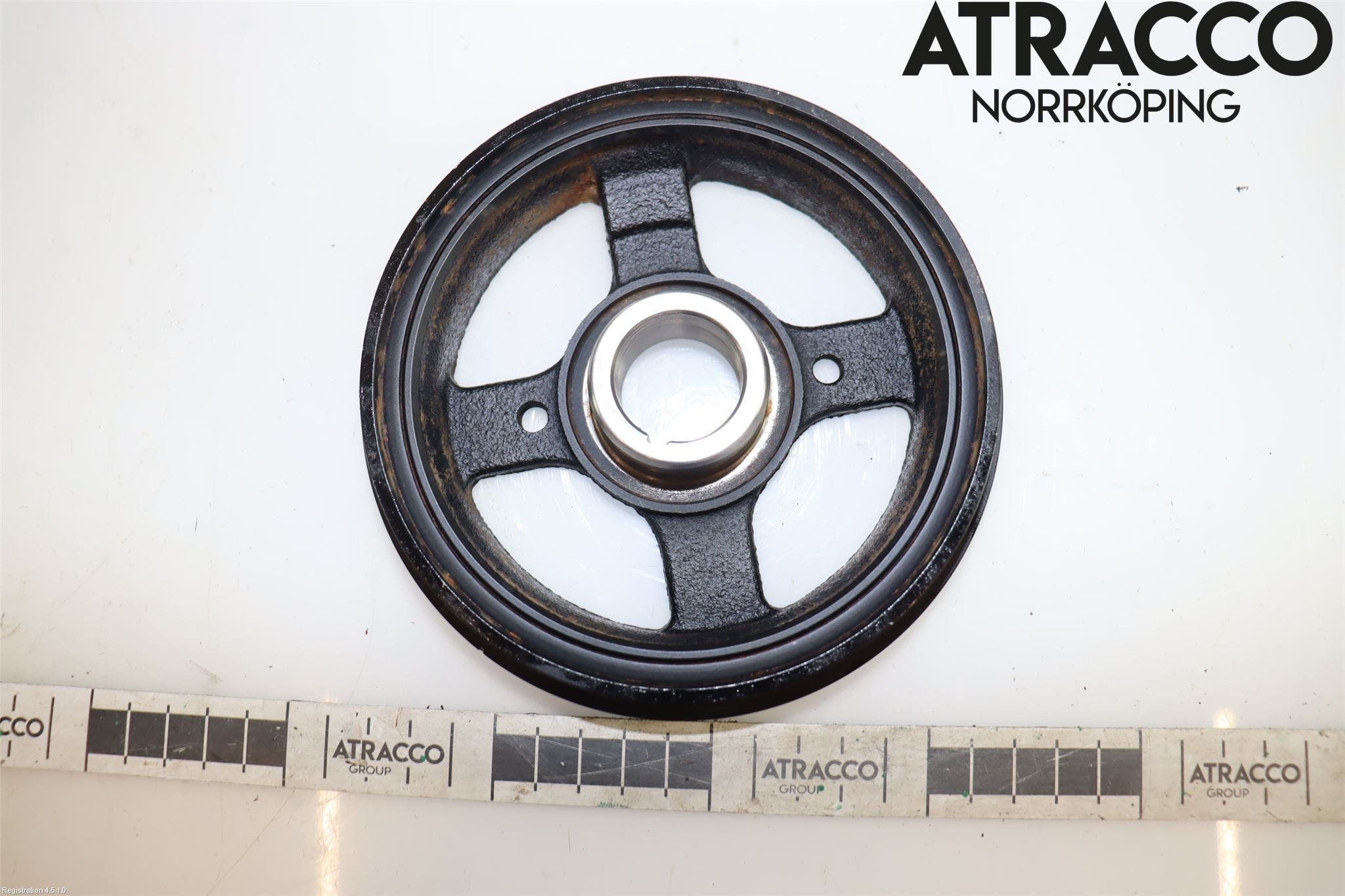 Toyota YARIS XP21 20- Remskiva