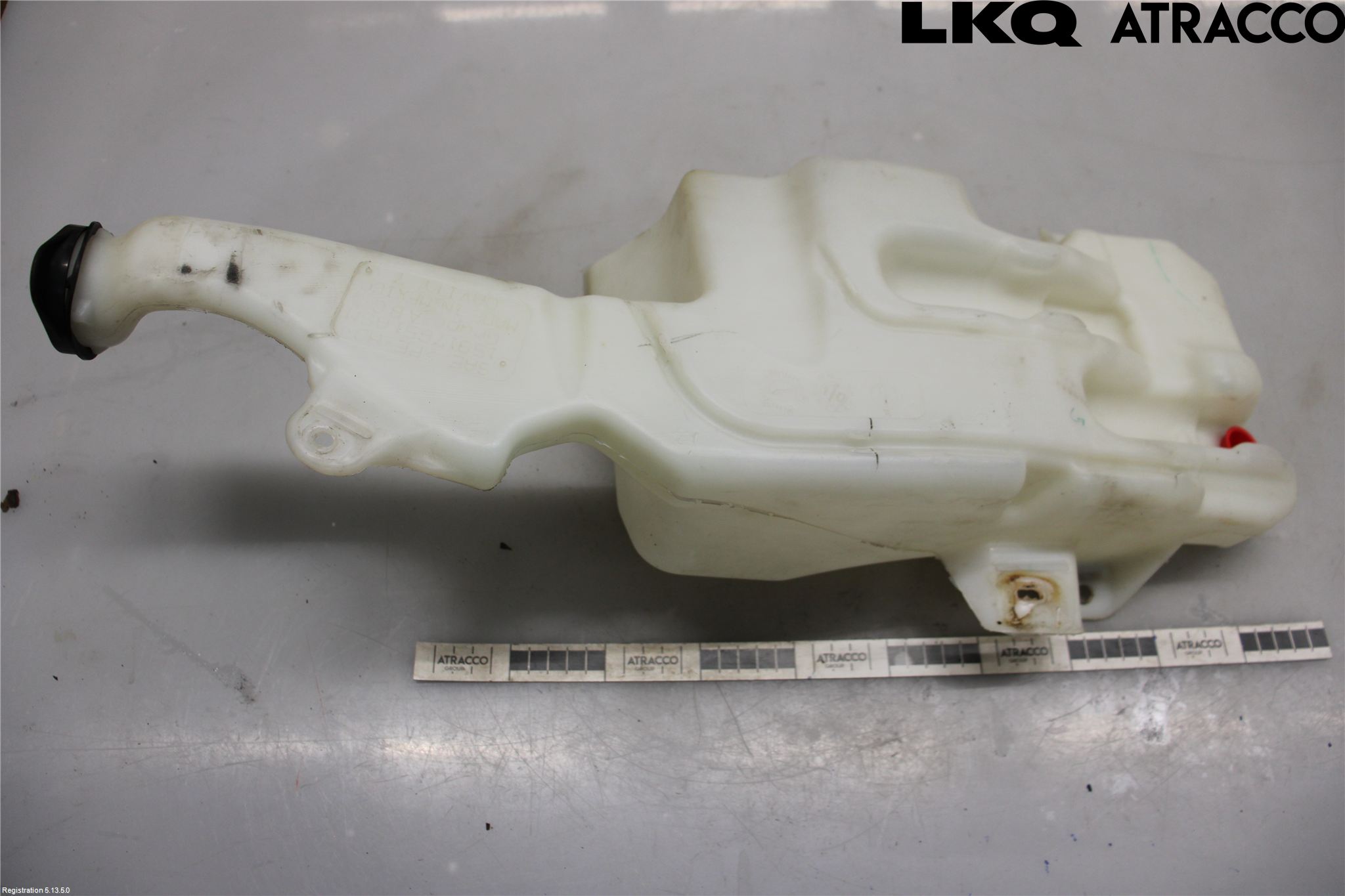 Chevrolet AVALANCHE Spolartank Vindruta