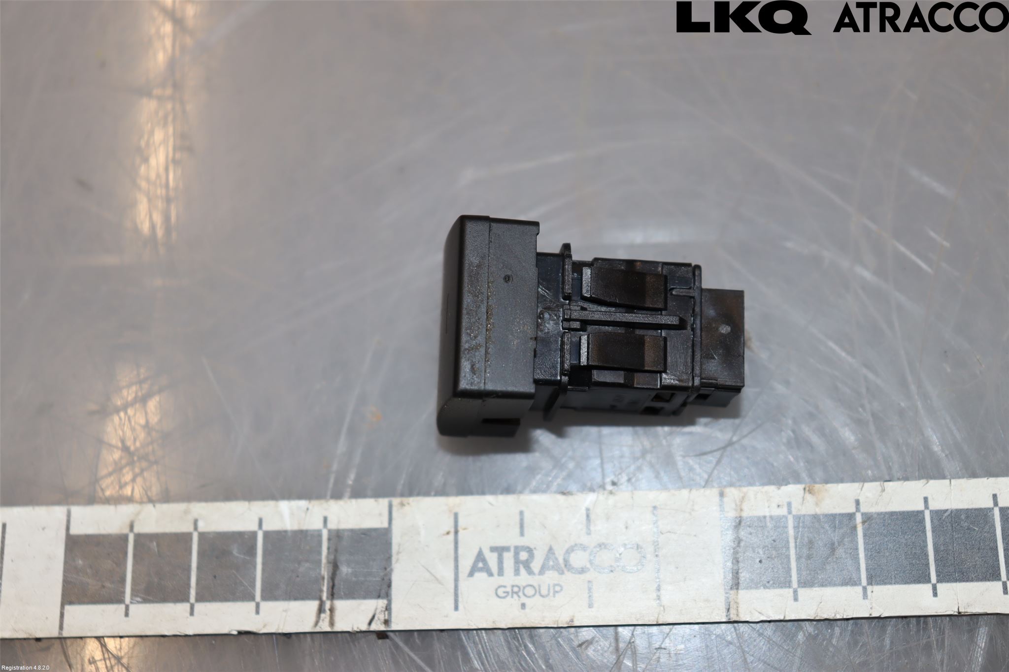 Peugeot PARTNER 08-15 Strömställare Parkeringshjälp