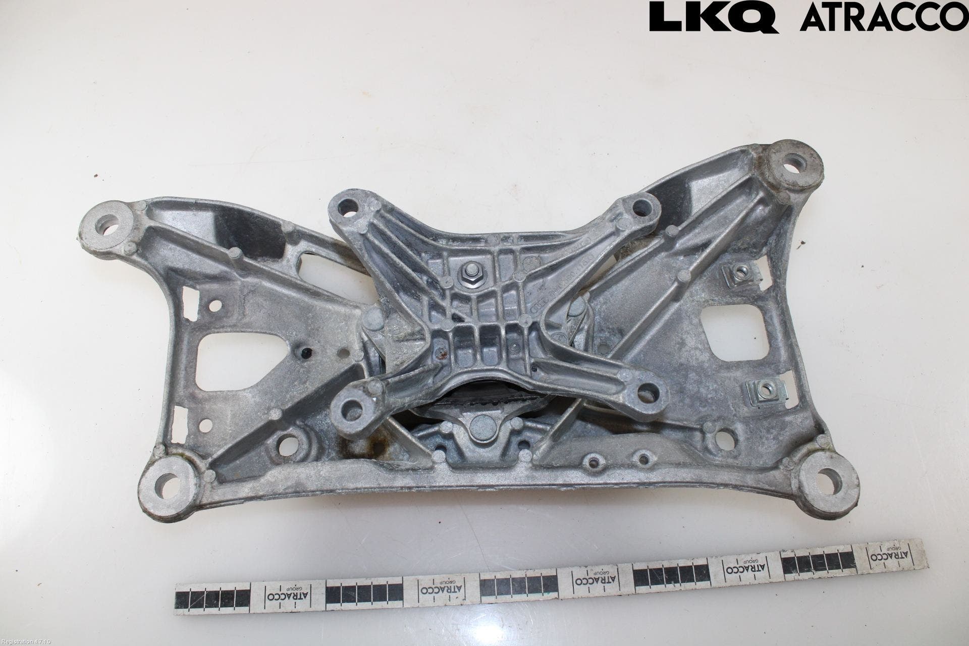 Audi A4/S4 B9 20- Växellådsbalk