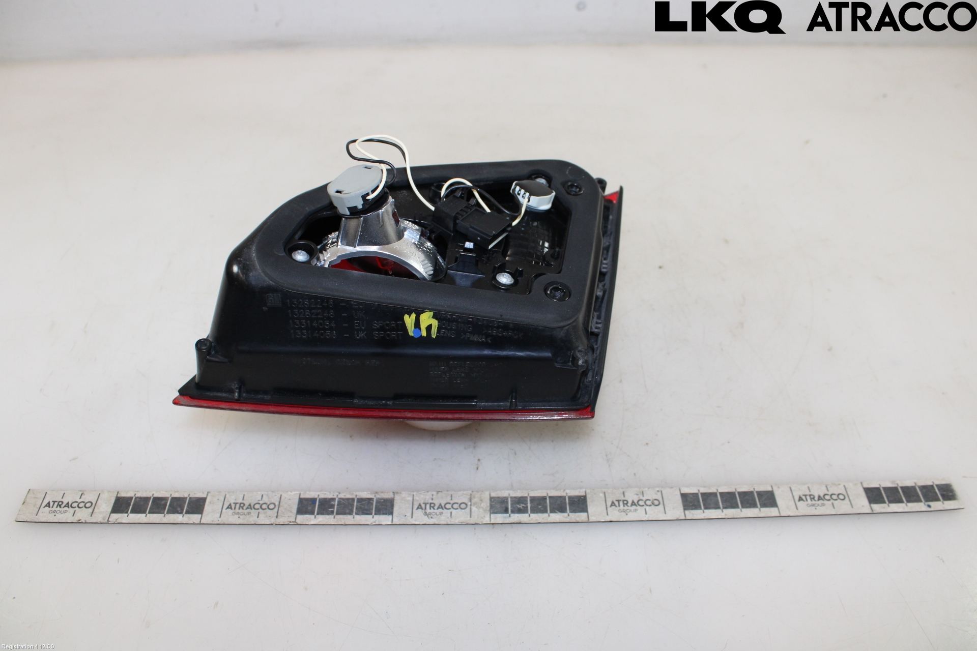 Opel ASTRA J 10-15 Bakljus Lucka Vä