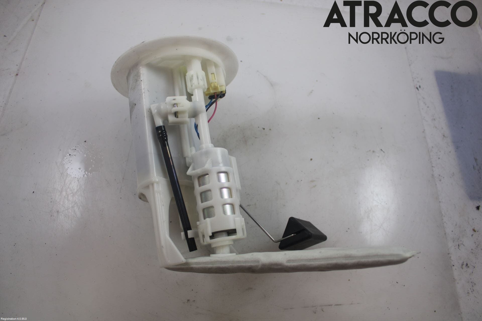 Toyota YARIS XP130 12-14 Bränslepump El