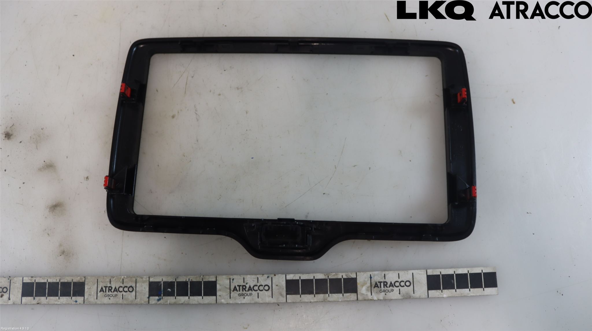 Toyota YARIS CROSS XP21 21- Instrument-Radio Sarg