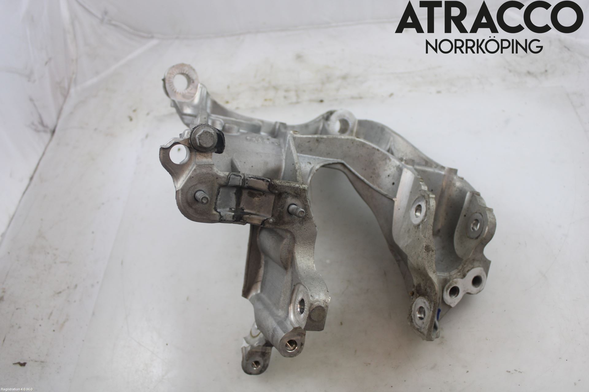 Audi A6 F2/C8 19- Framvagnsbalk