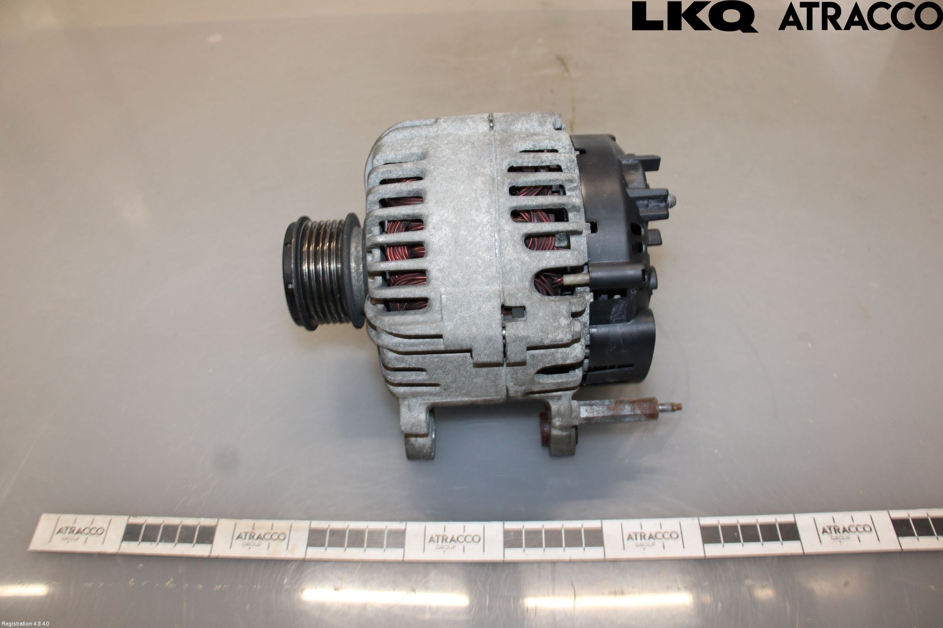 Volkswagen VW CADDY      04-10 Generator