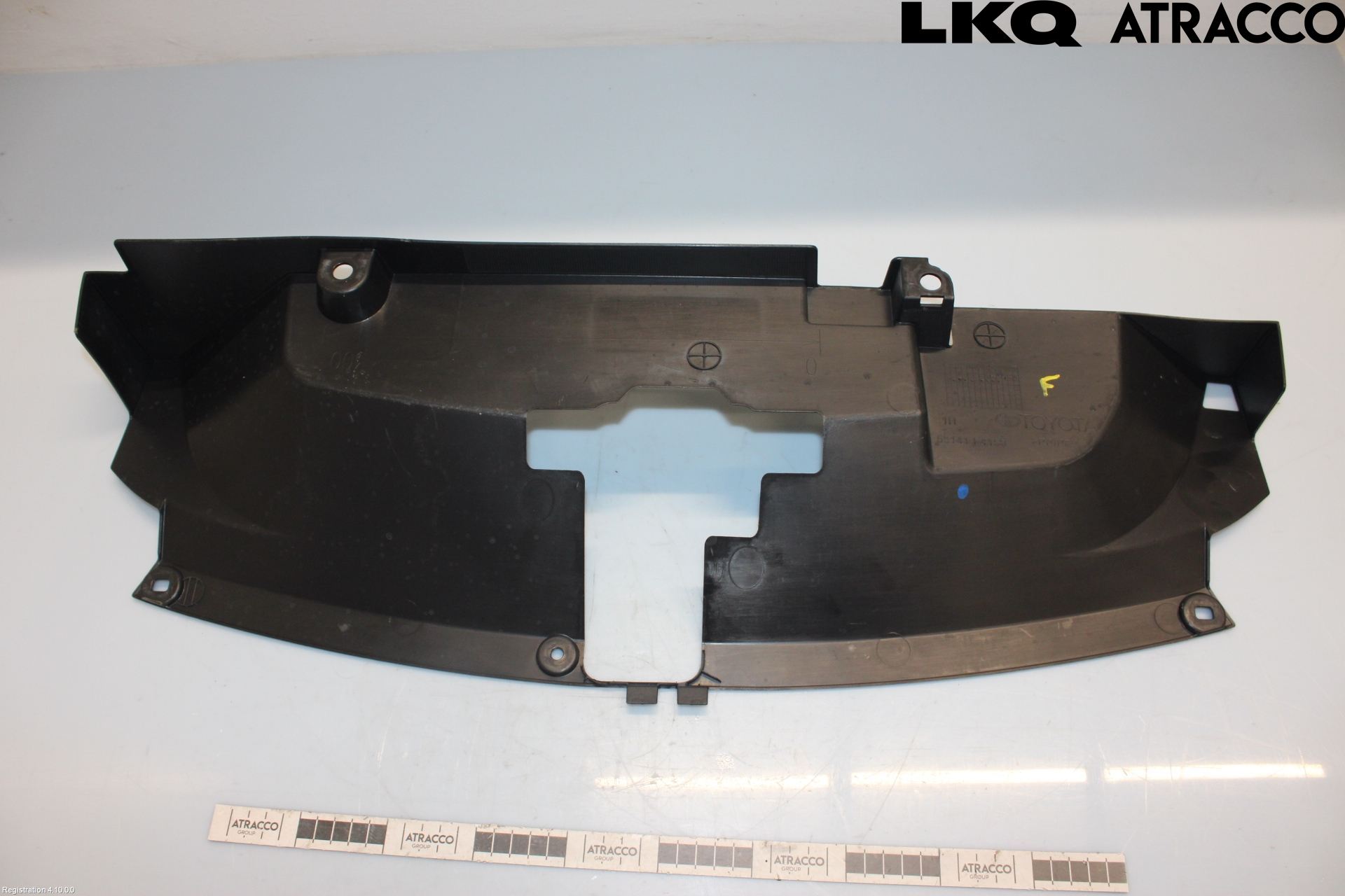 Toyota C-HR 24- Täckplast Front