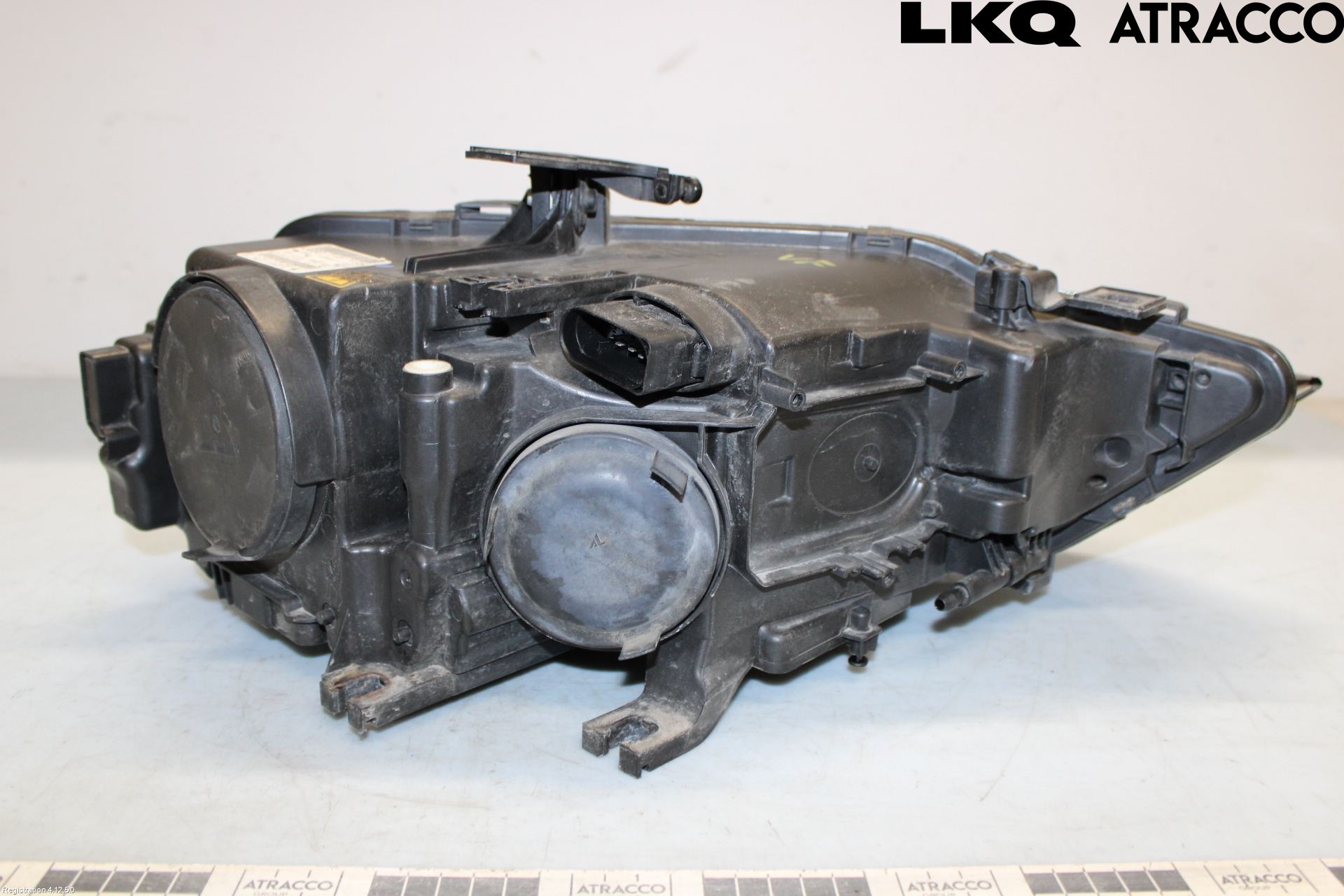 Audi A4 ALLROAD 09-16 Strålkastare Vänster