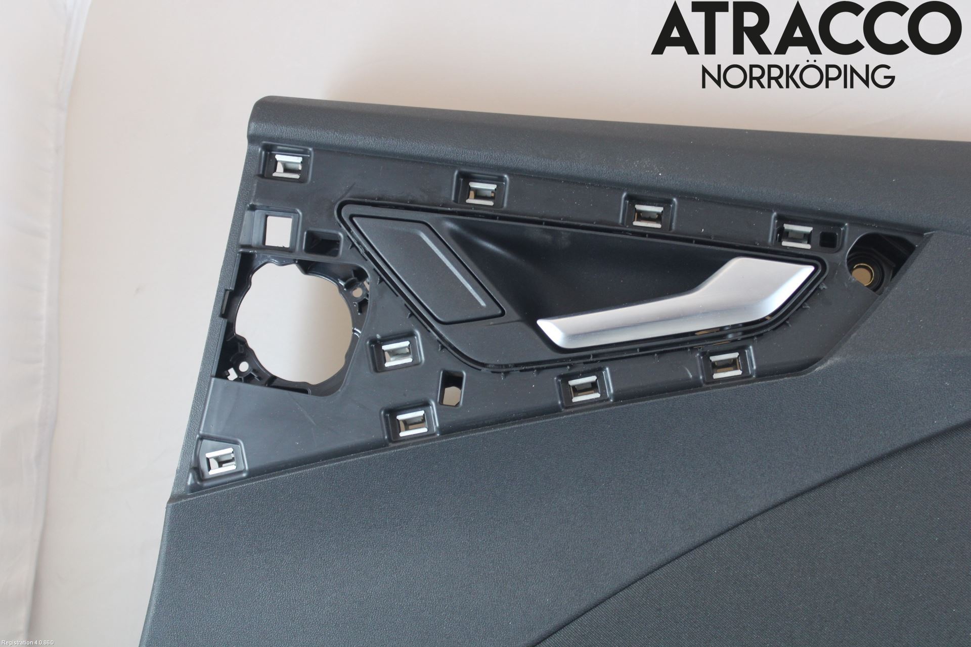 Audi Q4 E-TRON FZ 22- Dörrklädsel Hö