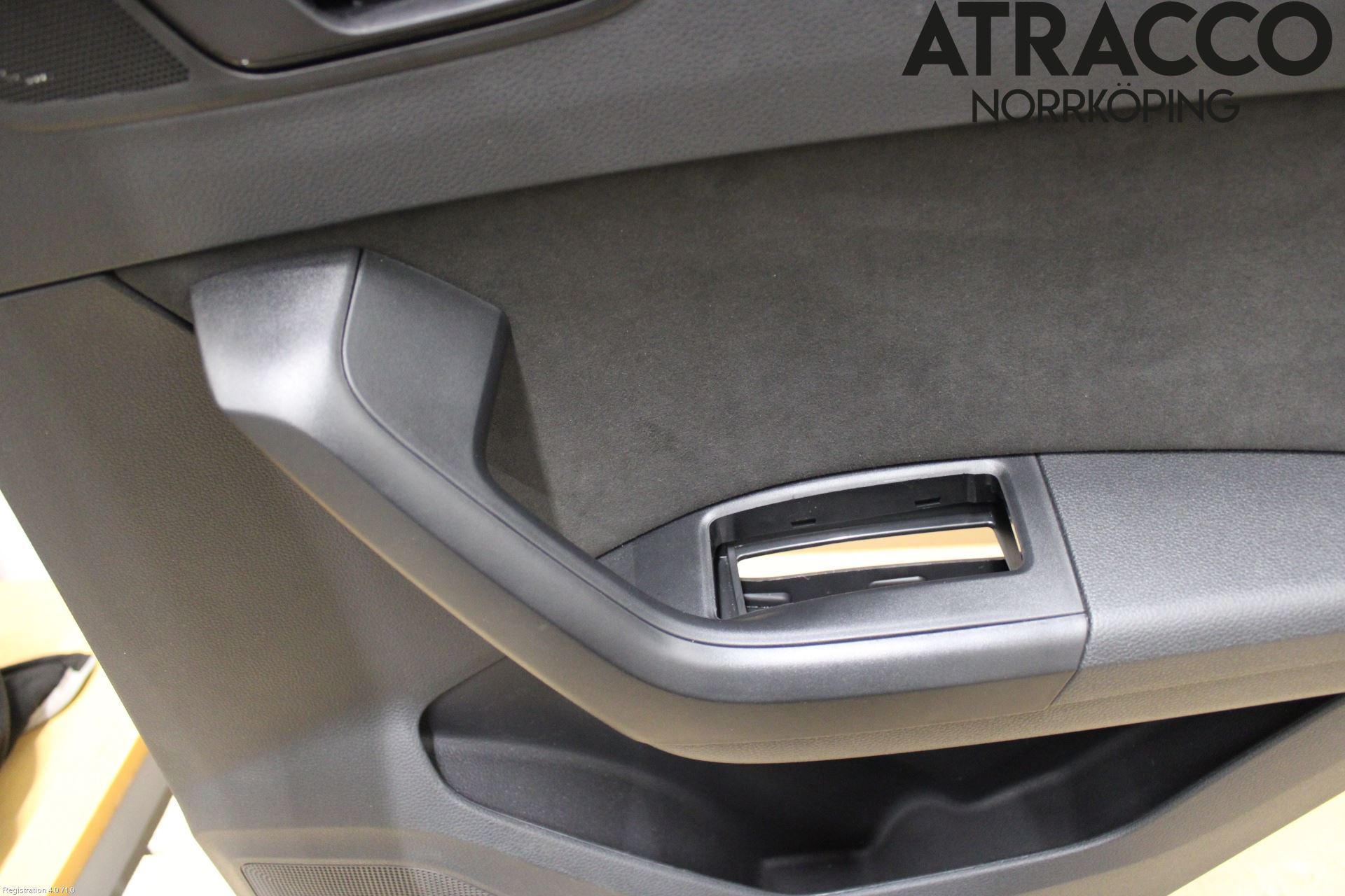 Cupra ATECA 19- Dörrklädsel Hö