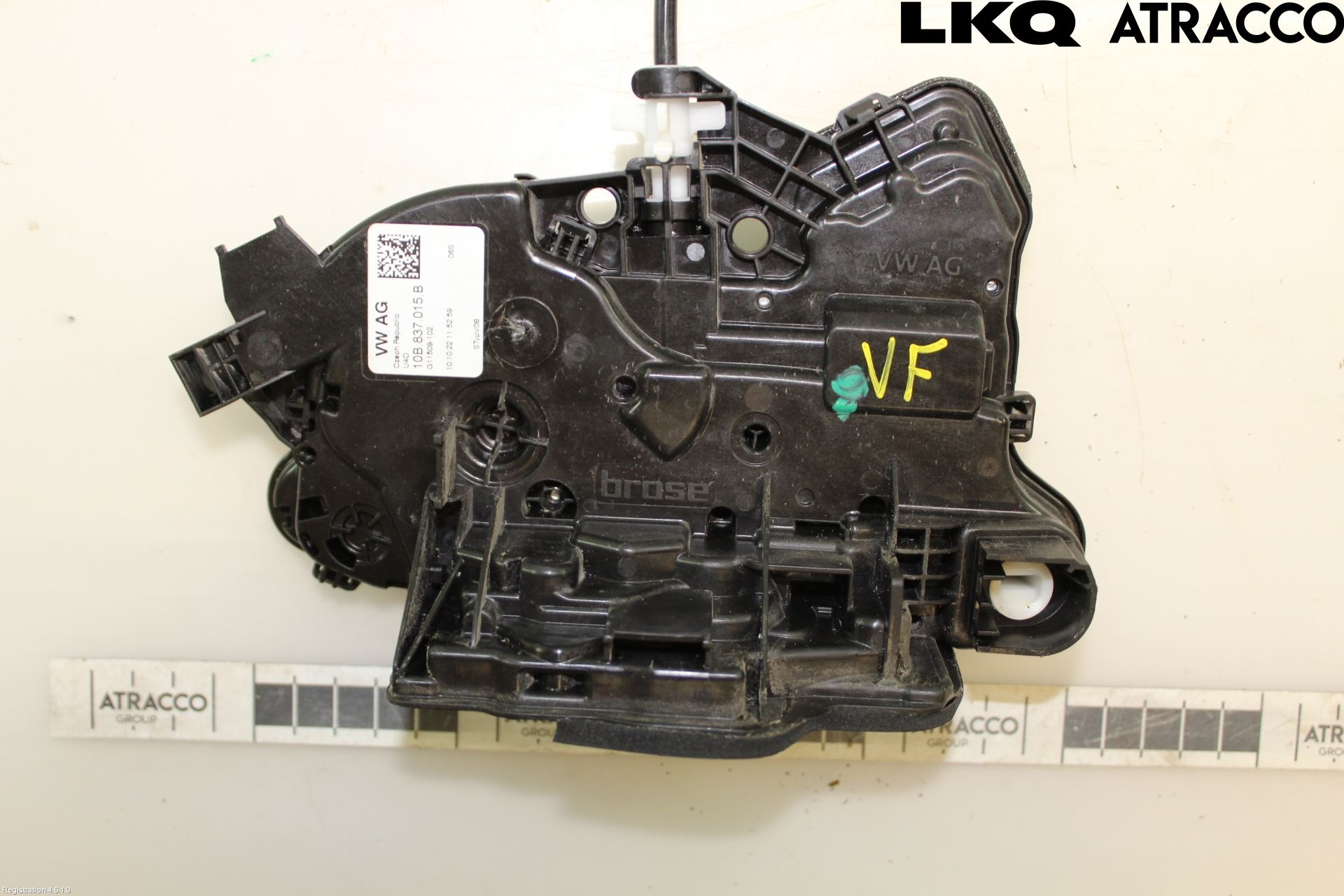 Skoda KAMIQ 20- Låskista-Dörrlås