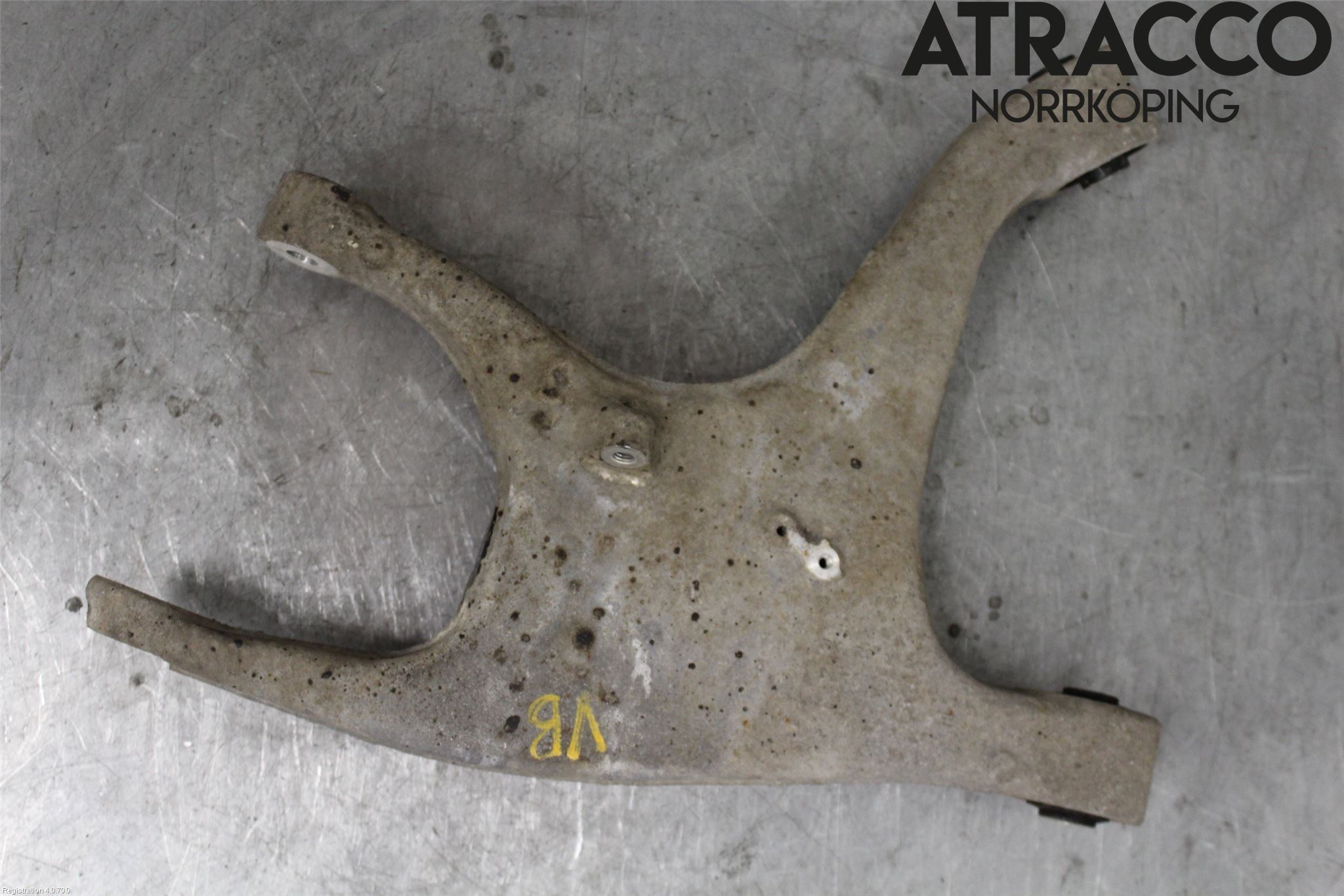 Audi Q5 09-16 Bärarm Bak Vänster