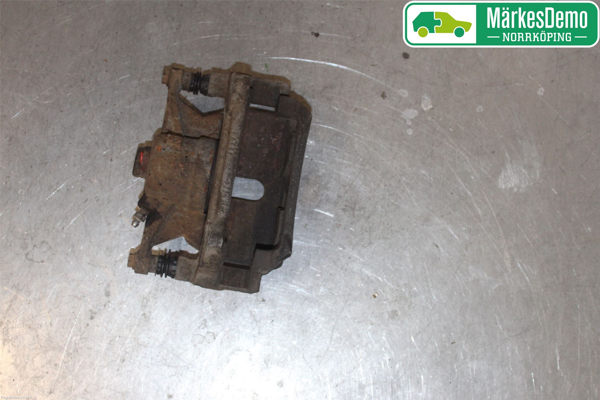 Volkswagen VW PASSAT 15-19 Bromsok Fram Vänster