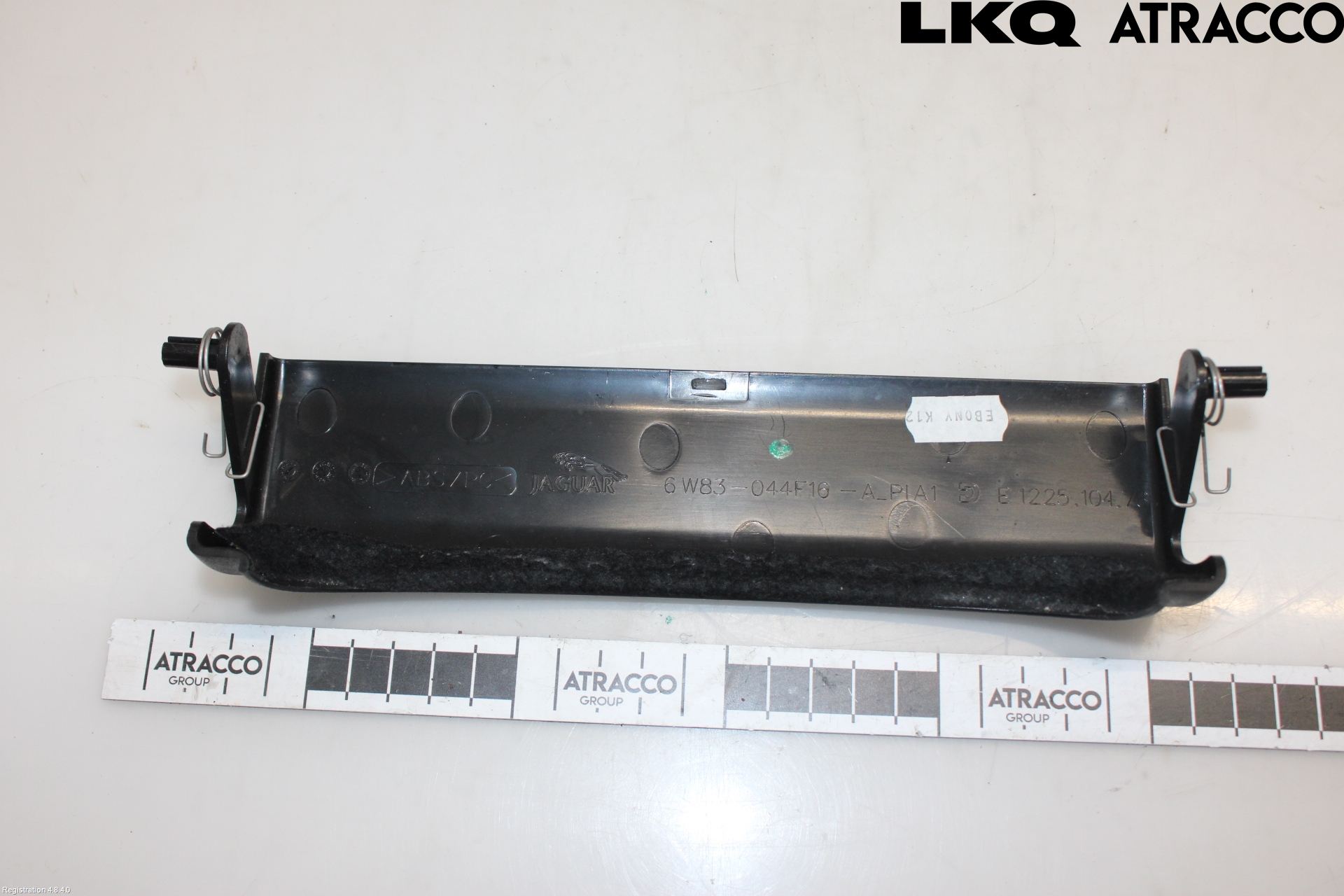 Jaguar XJ X351        10- Instrumentbräda