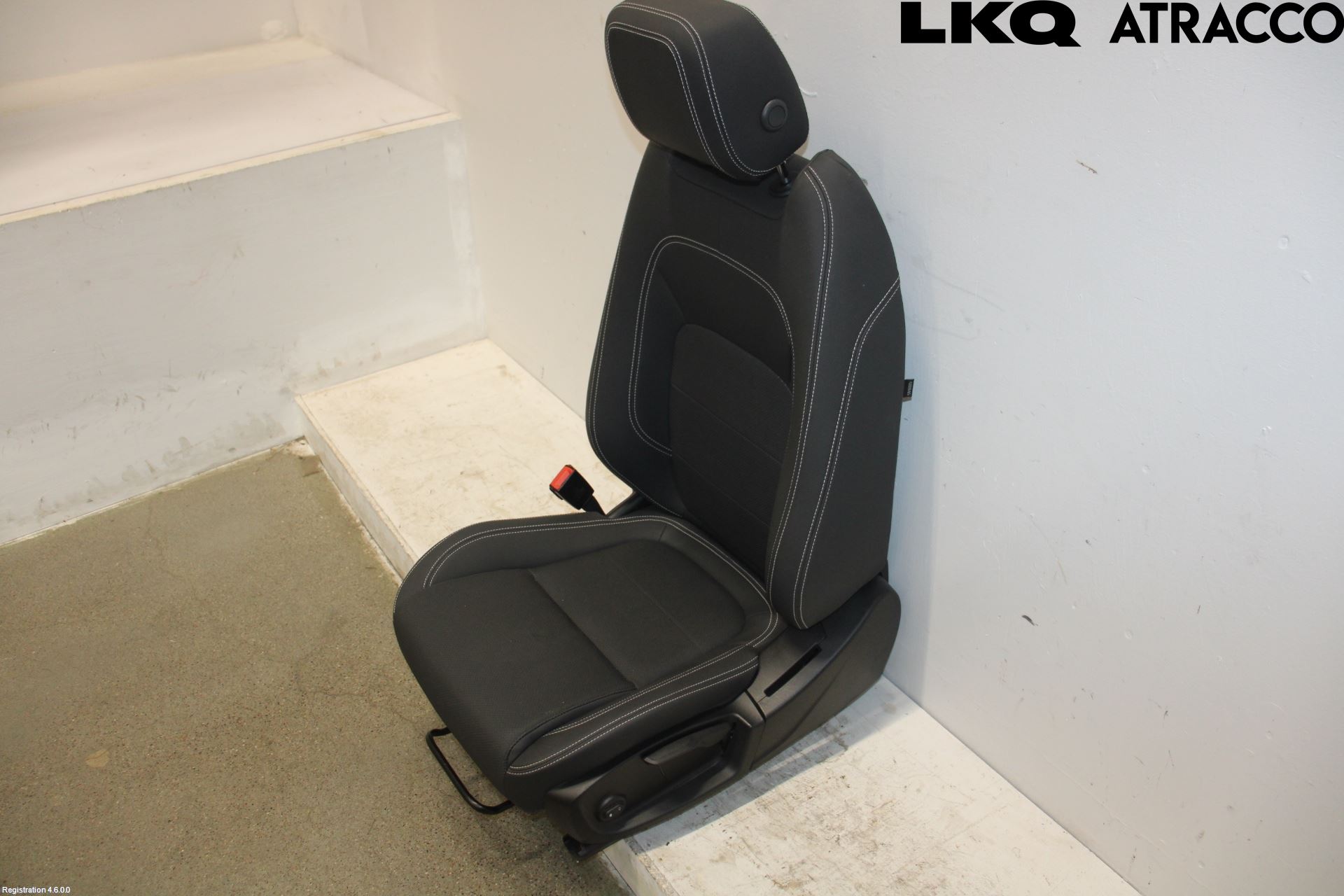 Jaguar I-PACE 18- Inredning Stol Fram Vä