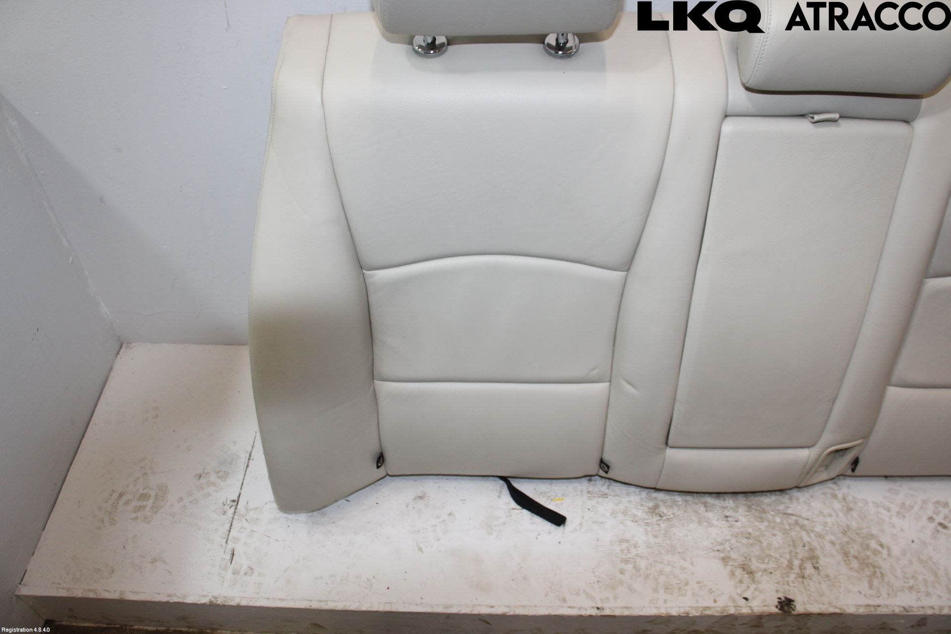Jaguar XJ X350        03-09 Inredning Ryggdyna Bak