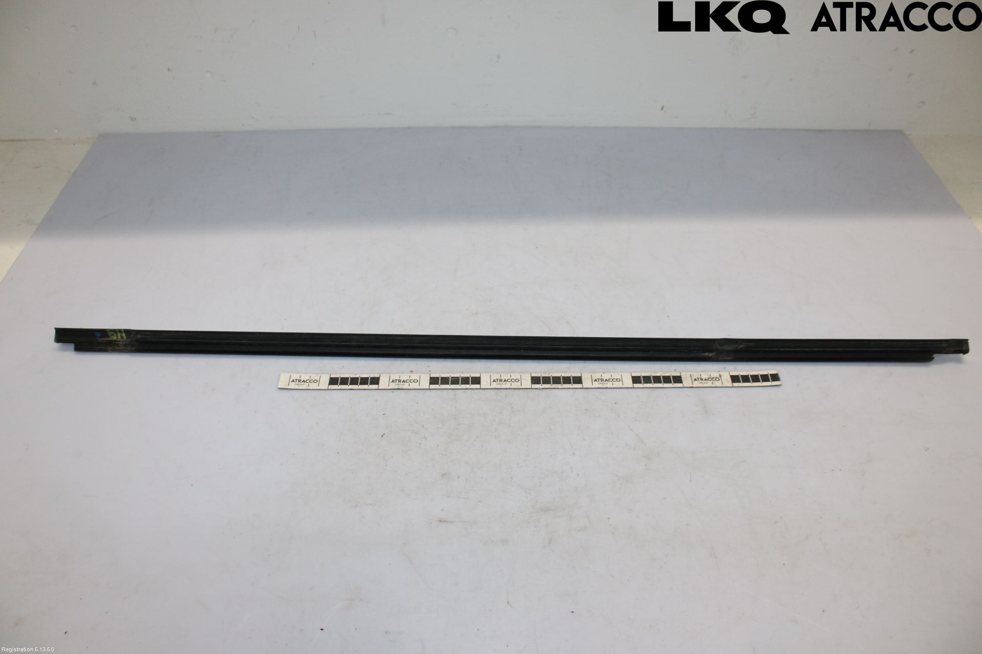 Volkswagen VW TIGUAN 16-24 Dörr Dekorlist Bak Hö