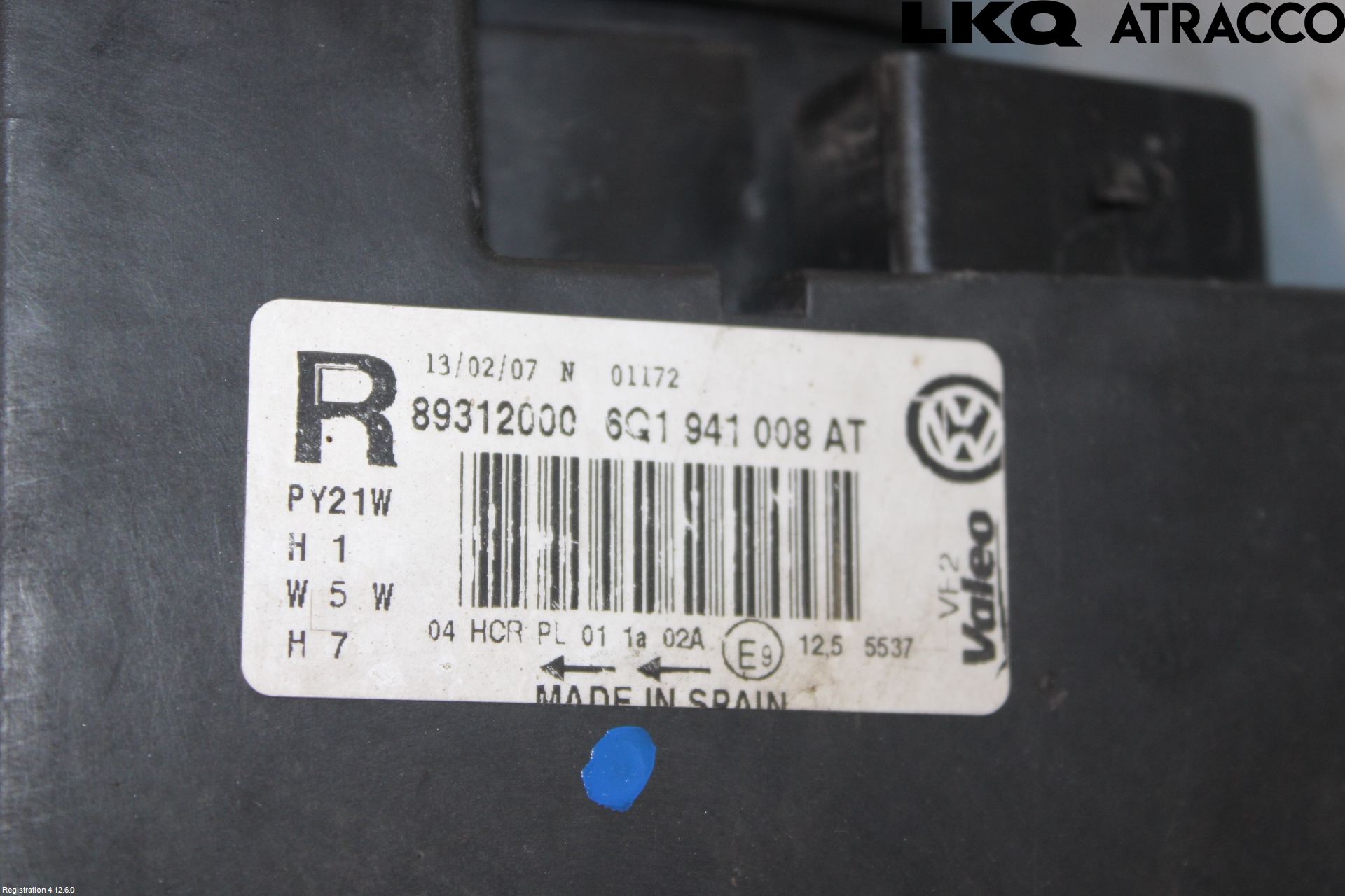 Volkswagen VW POLO 05-09 Strålkastare Höger