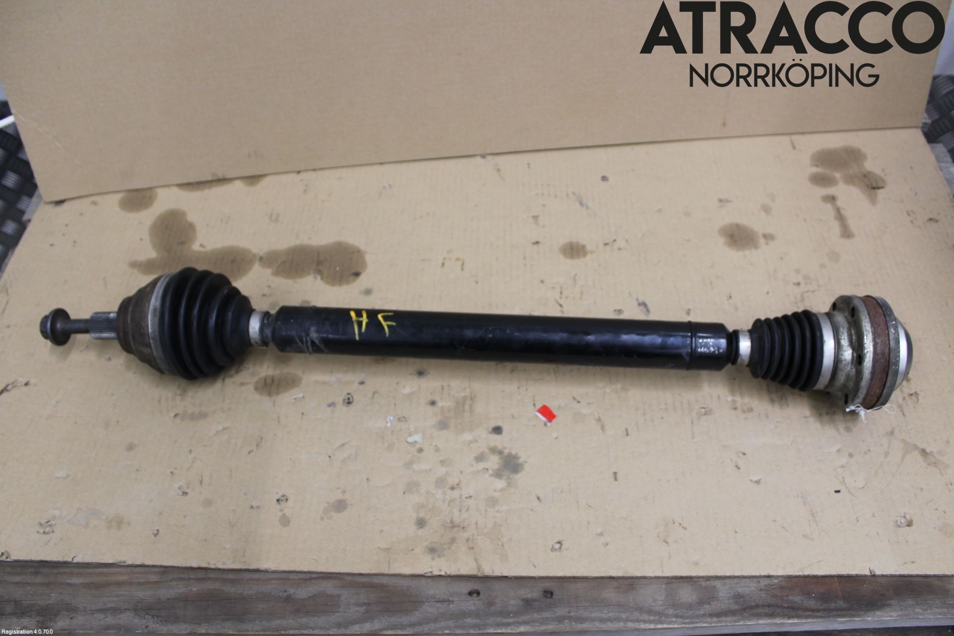 Volkswagen VW CADDY 16-20 Drivaxel Fram Höger