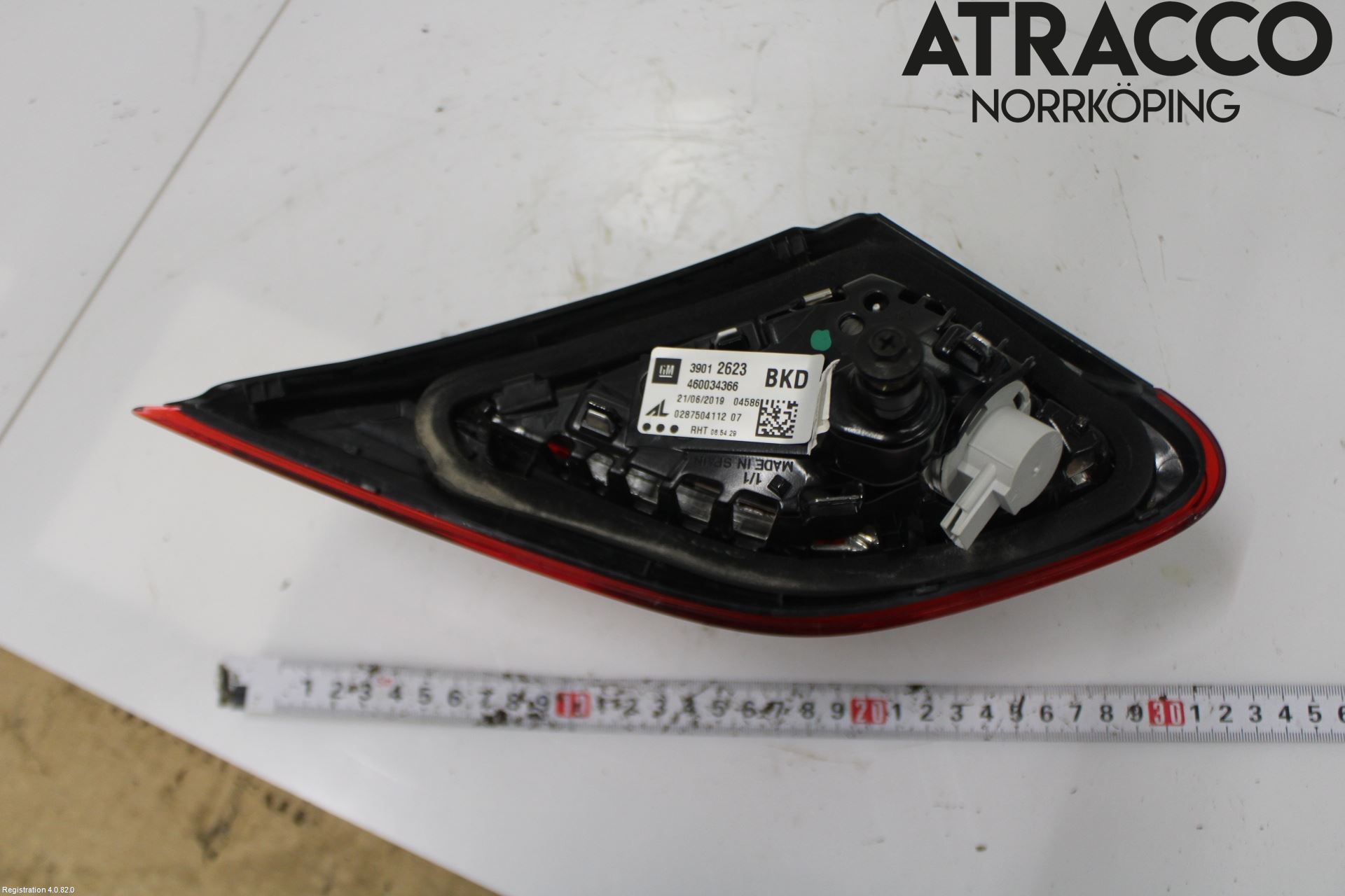 Opel CORSA E 15-19 Bakljus Lucka Vä