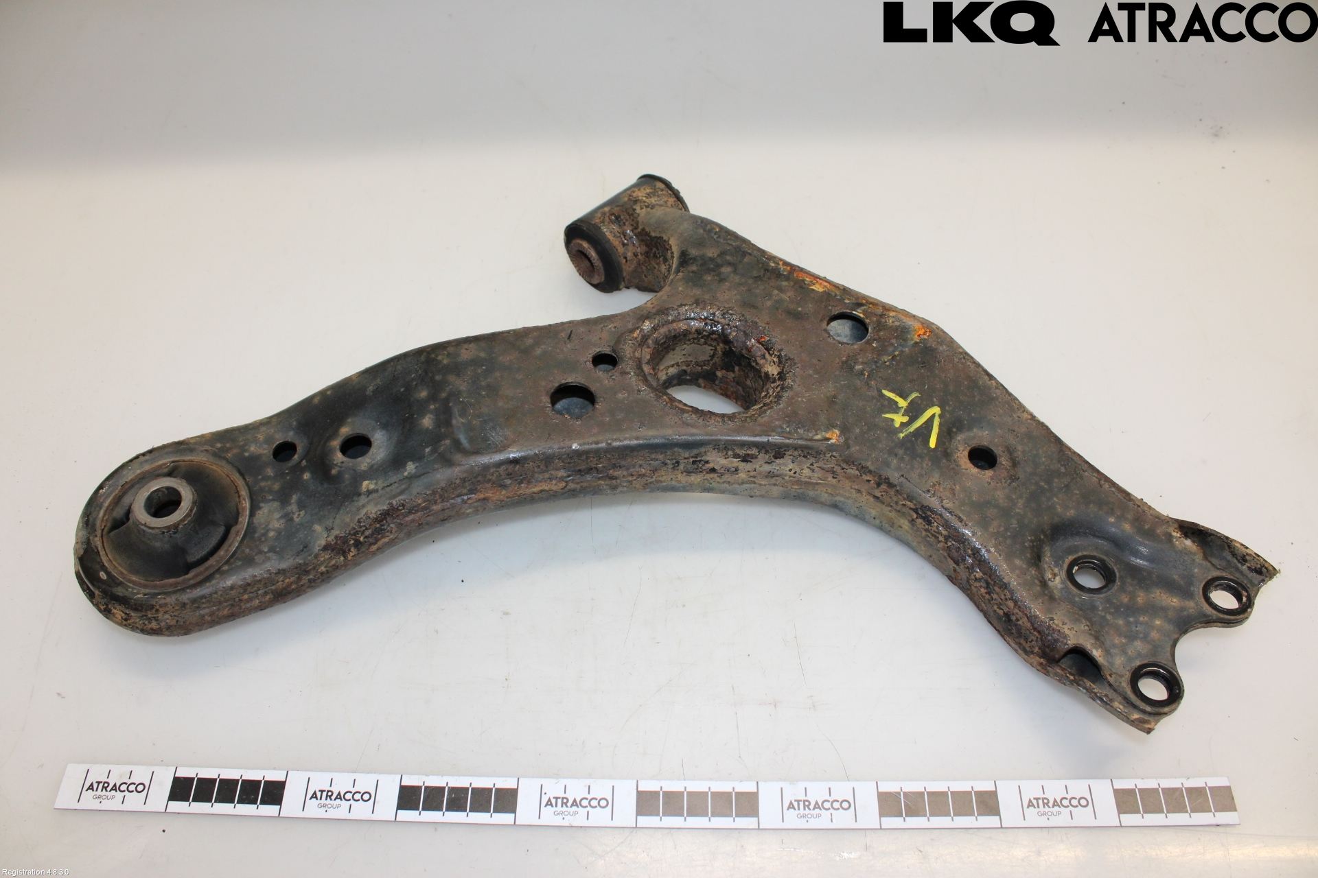 Toyota AURIS 13-19 Bärarm Fram Undre Vä