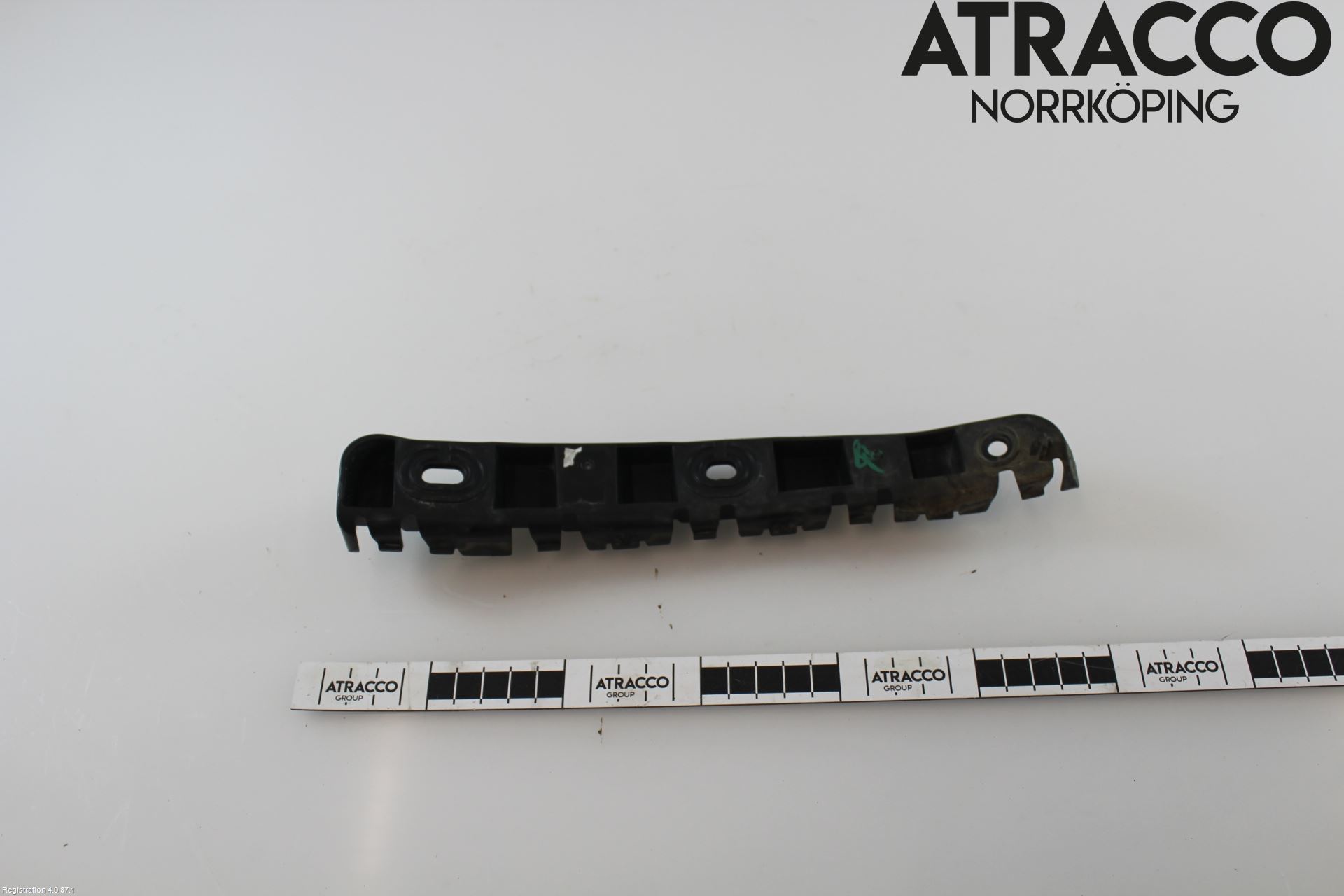 Skoda YETI Stötfångarfäste Bak Hö