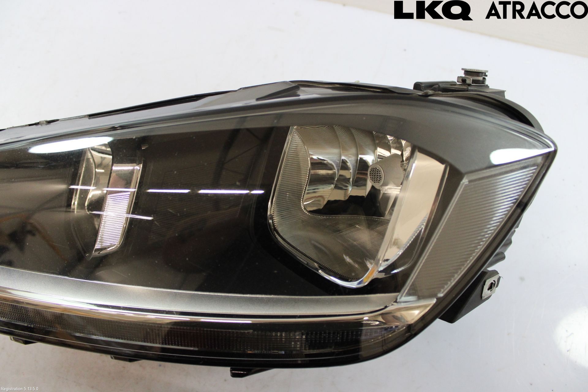 Volkswagen VW GOLF SPORTSVAN 15-20 Strålkastare Vänster