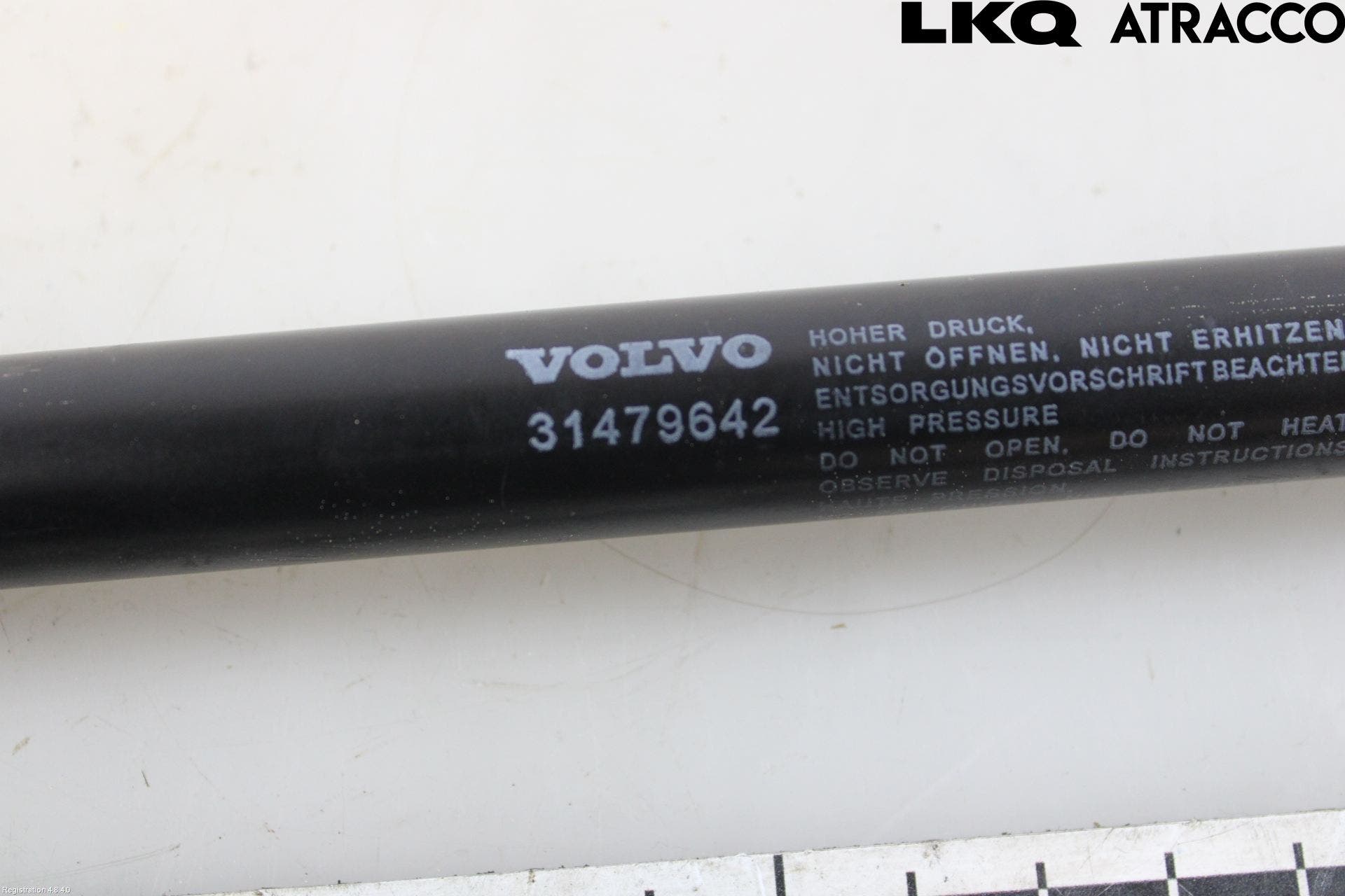 Volvo V90 17->> Gasfjäder Motorhuv