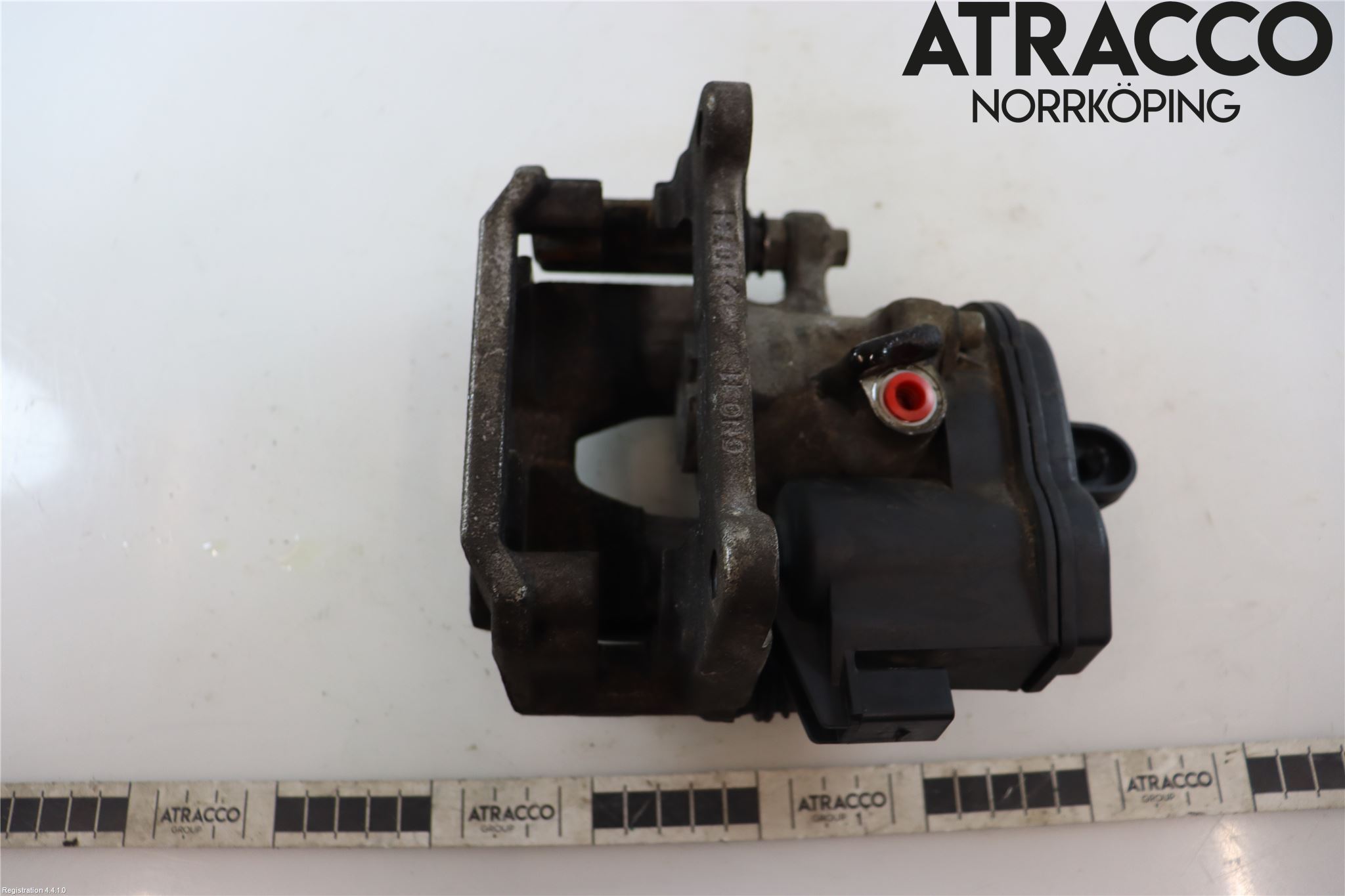 Audi A6 F2/C8 19- Bromsok Bak Höger