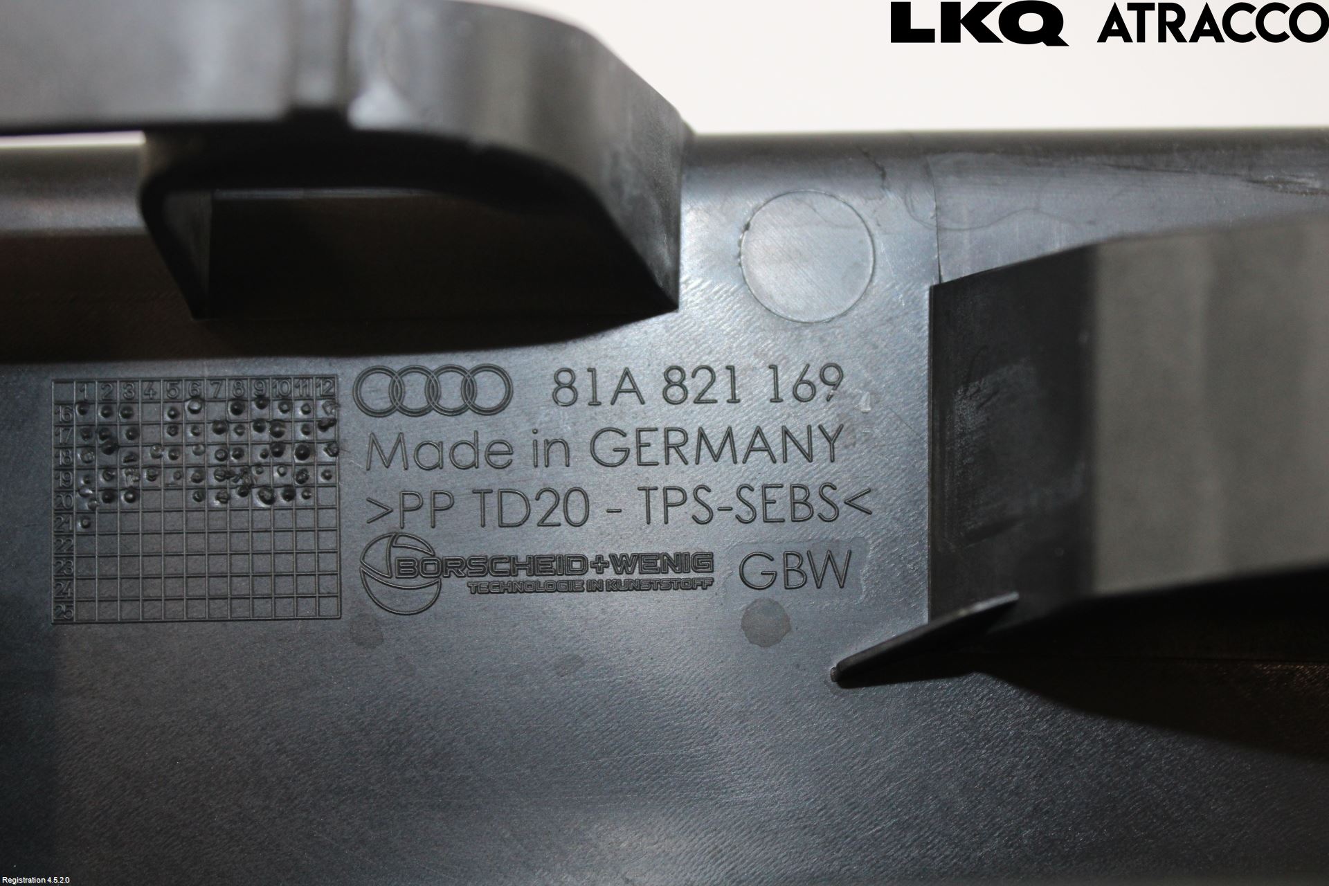 Audi Q2/SQ2 17- Täckplast Front