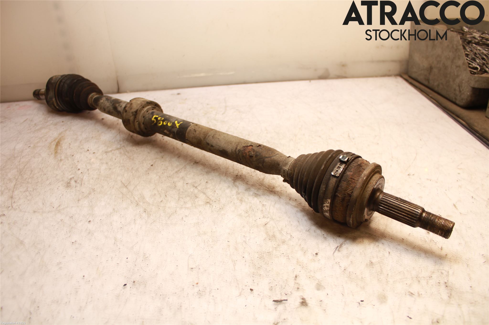 Toyota AURIS 10-12 Drivaxel Fram Höger