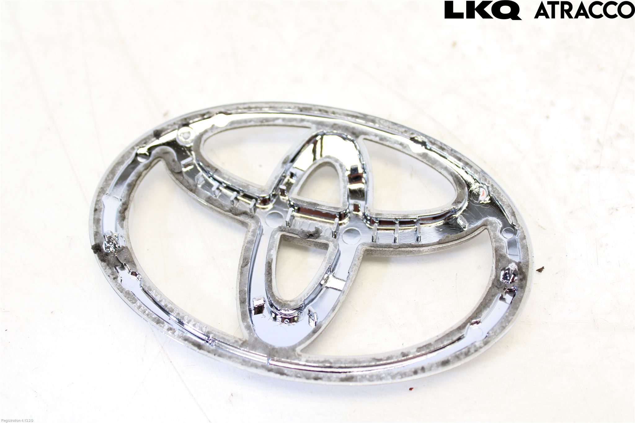 Toyota COROLLA CROSS XG10 22- Emblem