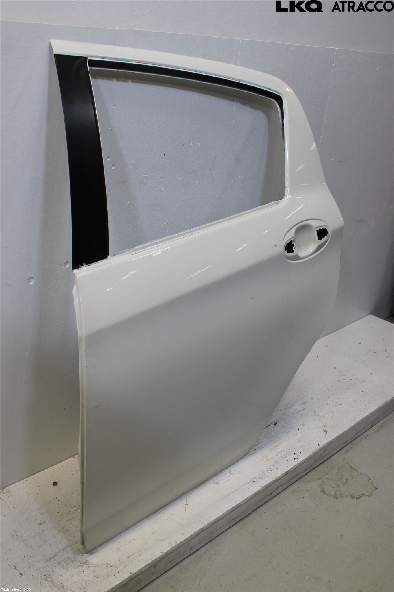 Toyota YARIS XP130 12-14 Dörr Bak Vänster