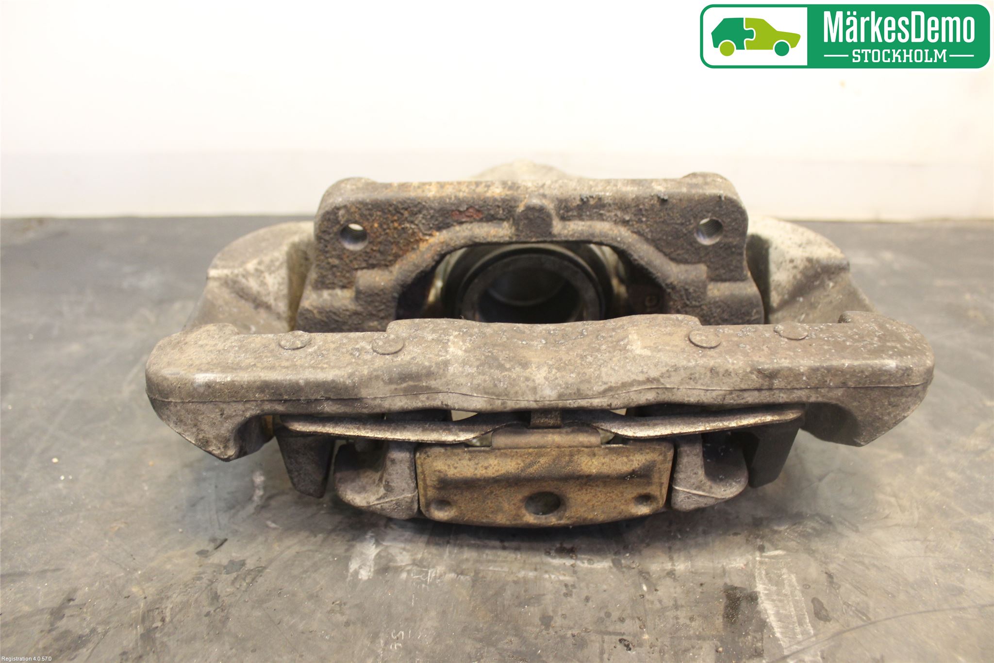 BMW 5 E60/61 Sed/Tou 02-10 Bromsok Fram Vänster