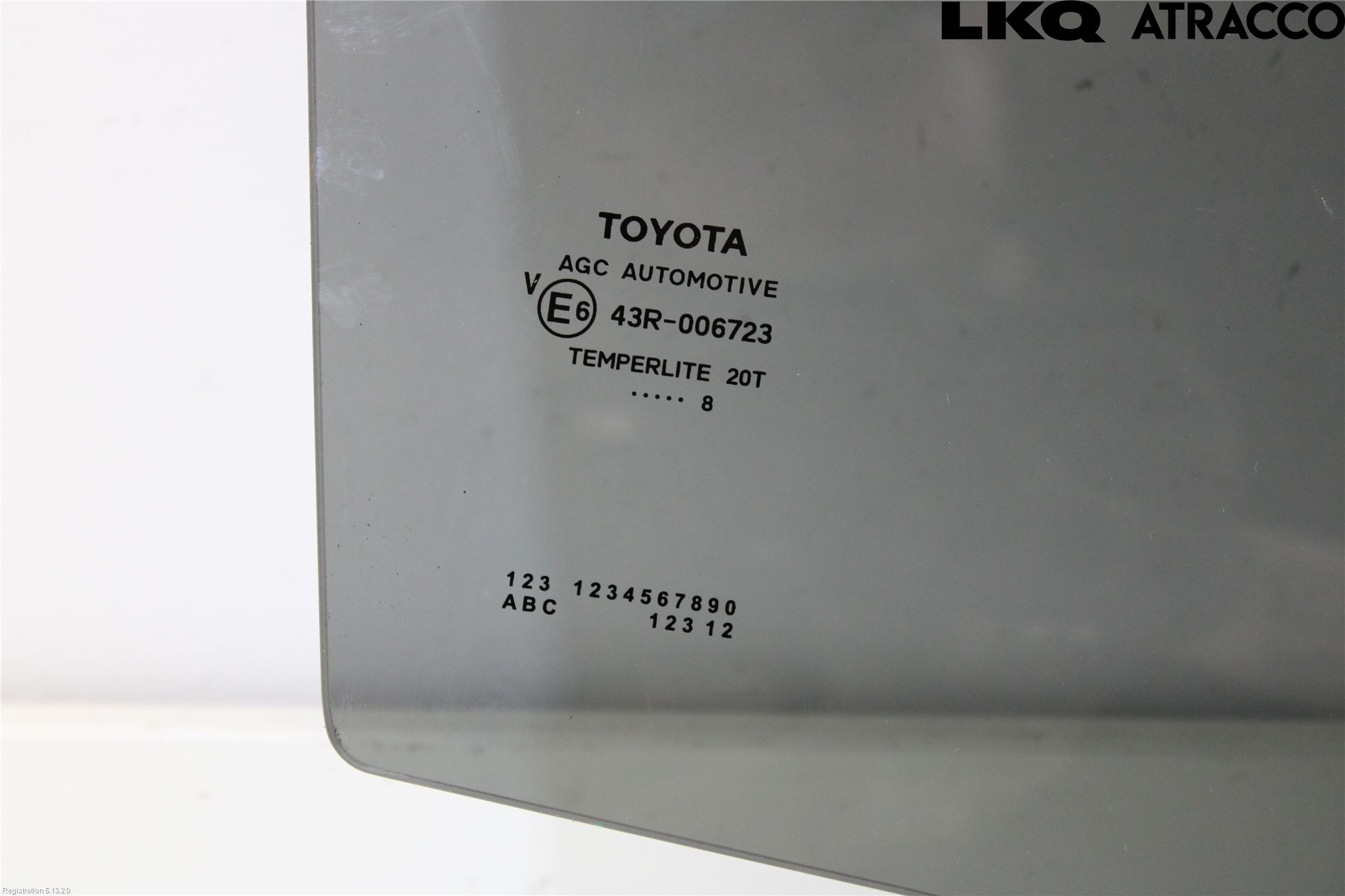 Toyota AURIS 13-19 Dörruta Bak Höger