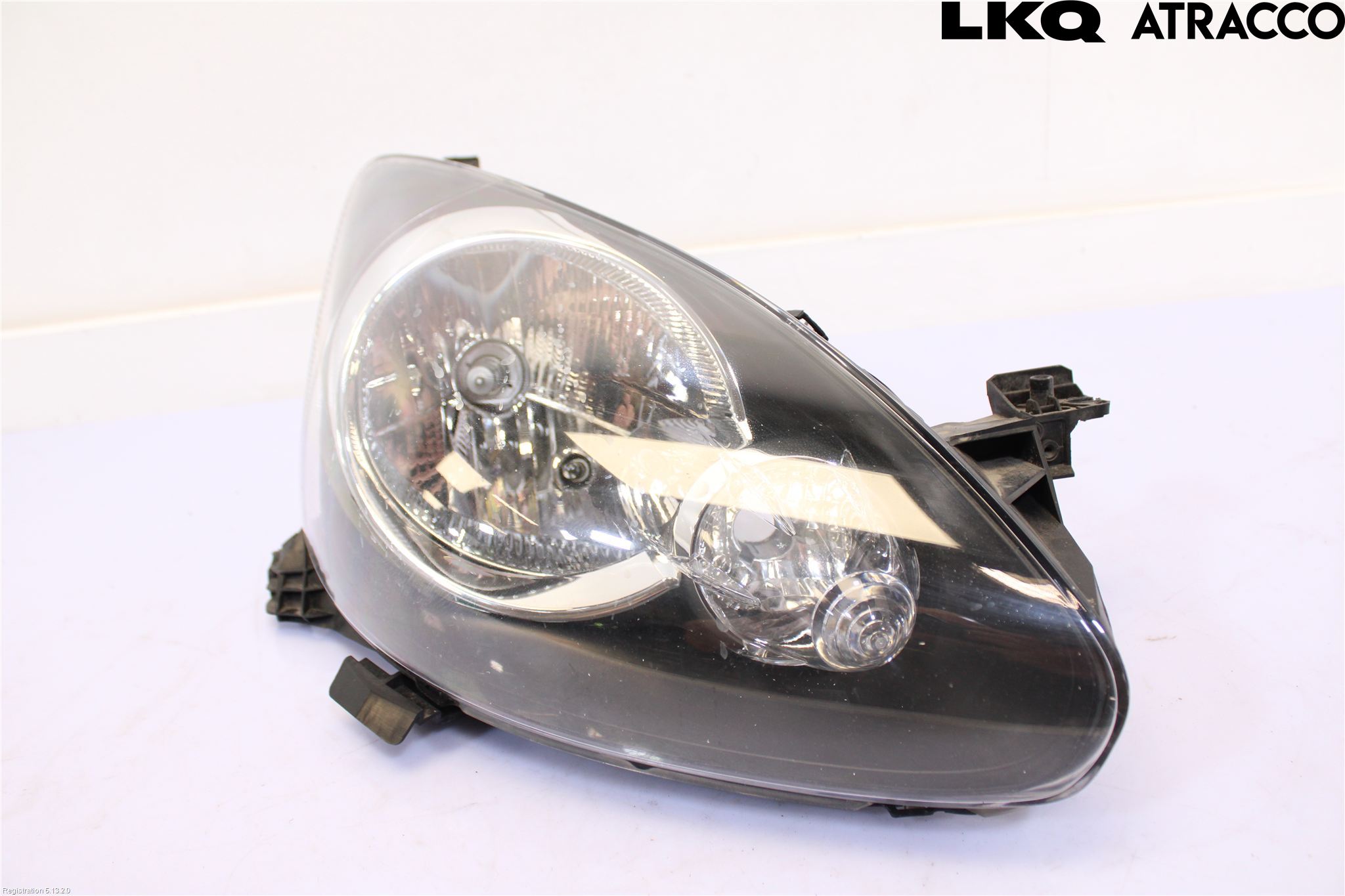 Toyota AYGO 06-14 Strålkastare Höger