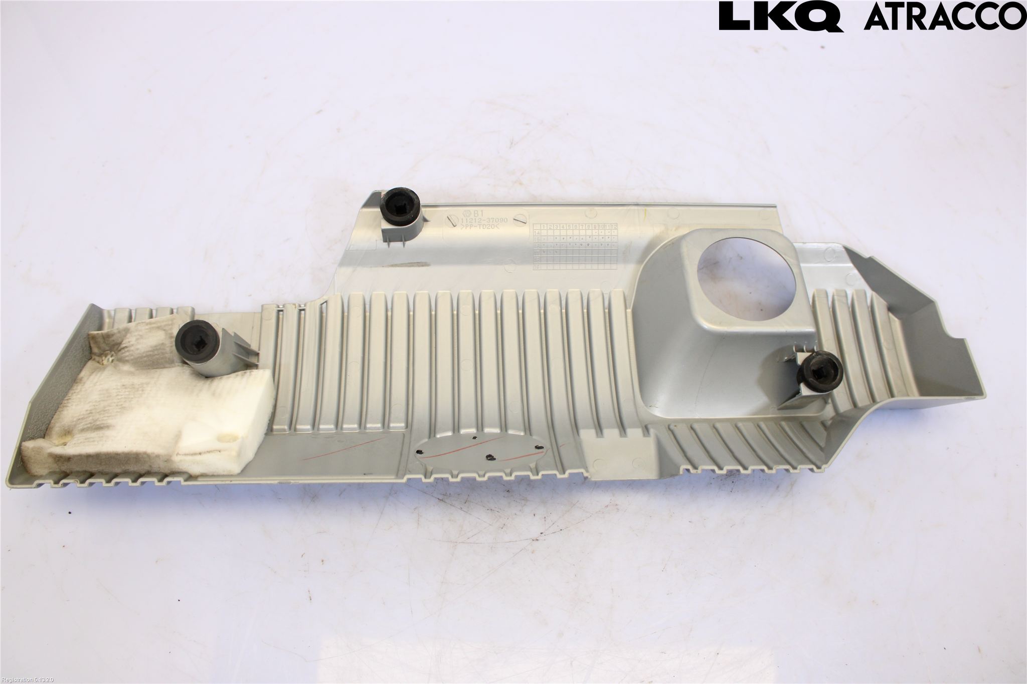 Toyota AURIS 13-19 Motorkåpa