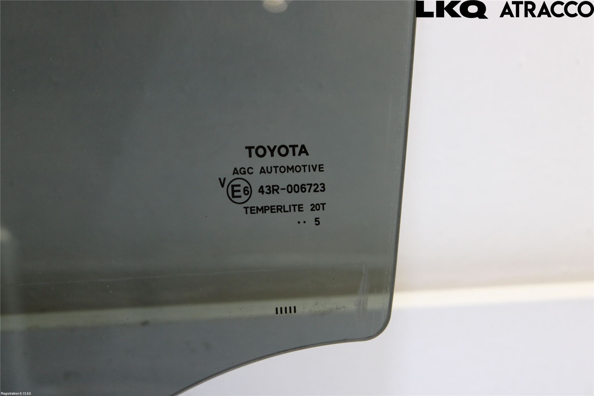 Toyota AVENSIS 16-18 Dörruta Bak Vänster