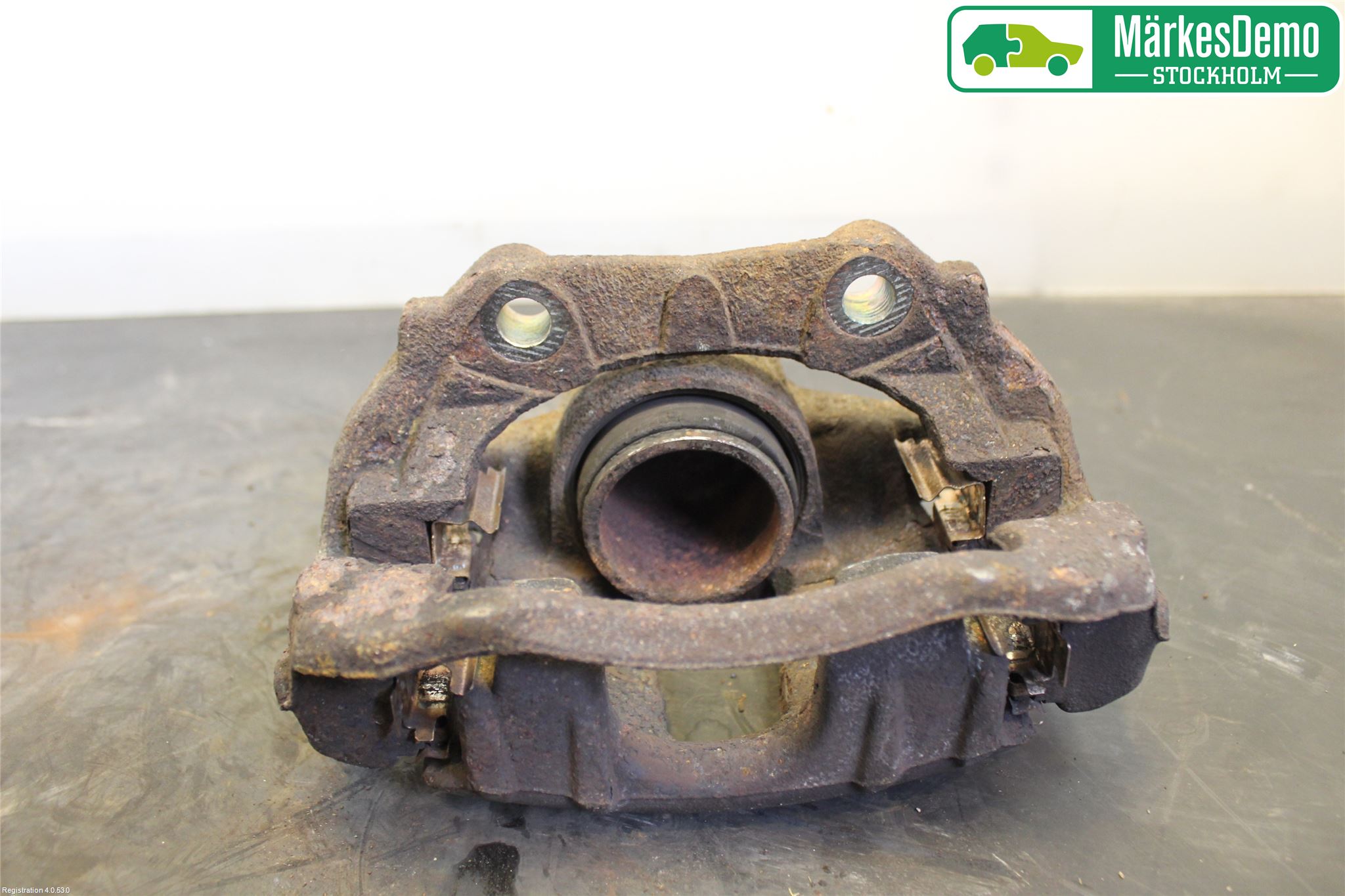 Peugeot 307     01-05 Bromsok Fram Höger