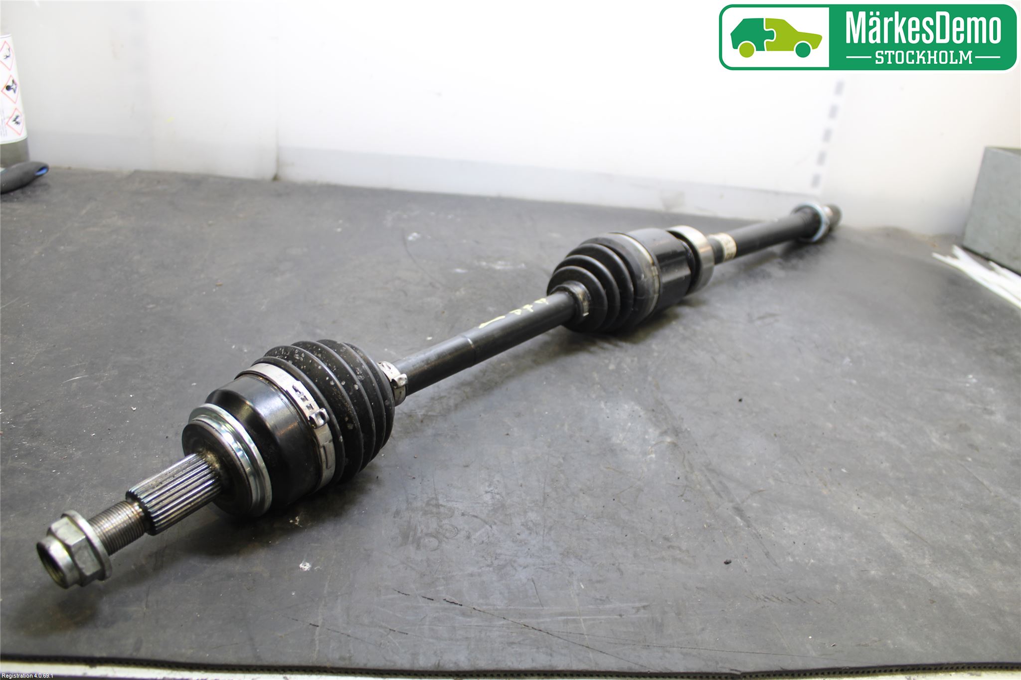 Mazda CX-30 20- Drivaxel Fram Höger