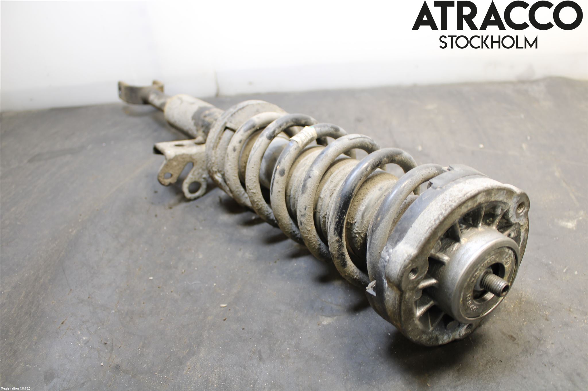 BMW 5 F10/F11/F18 09-17 Fjäderben Fram Vänster