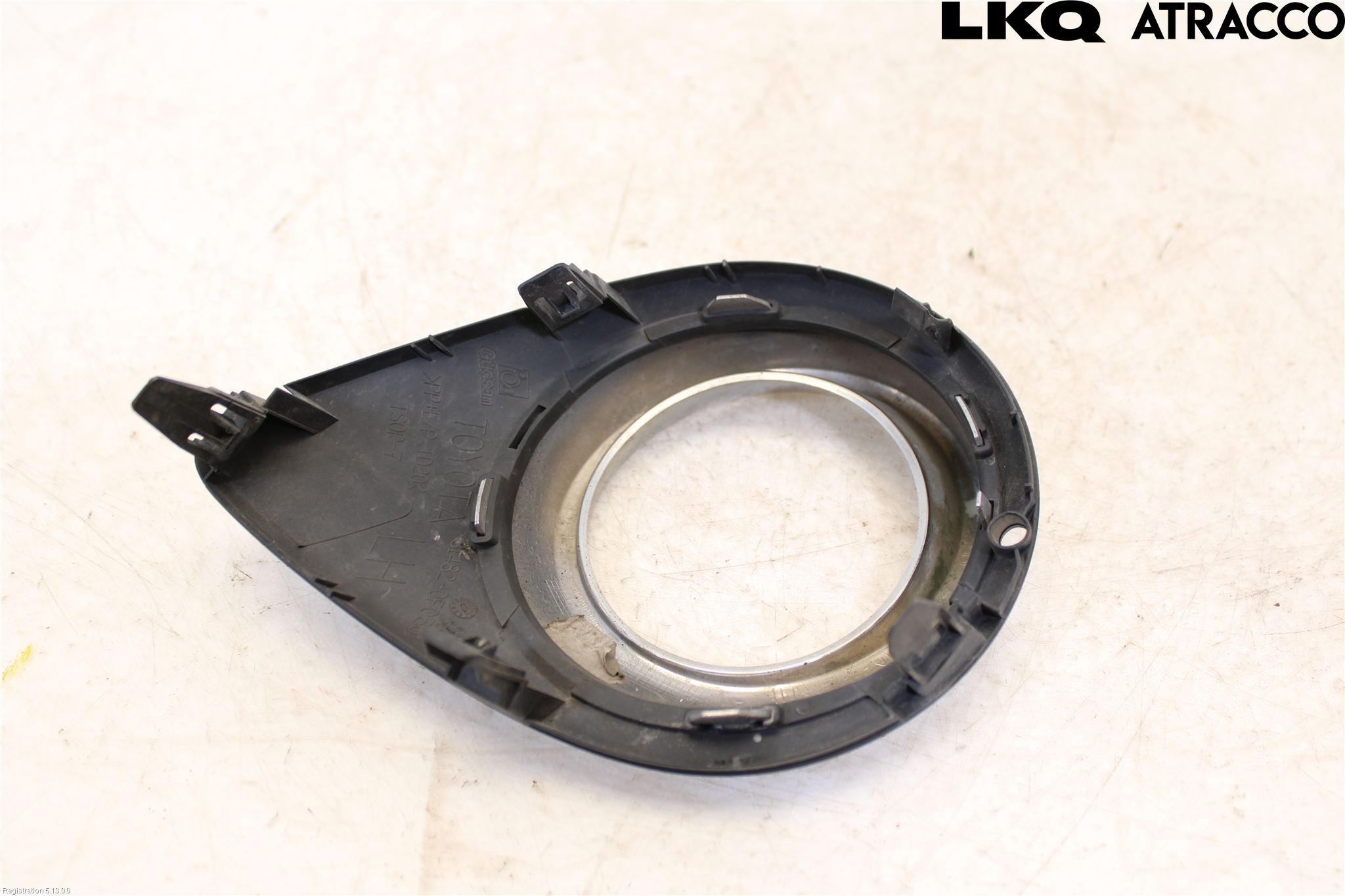 Toyota VERSO 09-18 Dimljussarg Fram