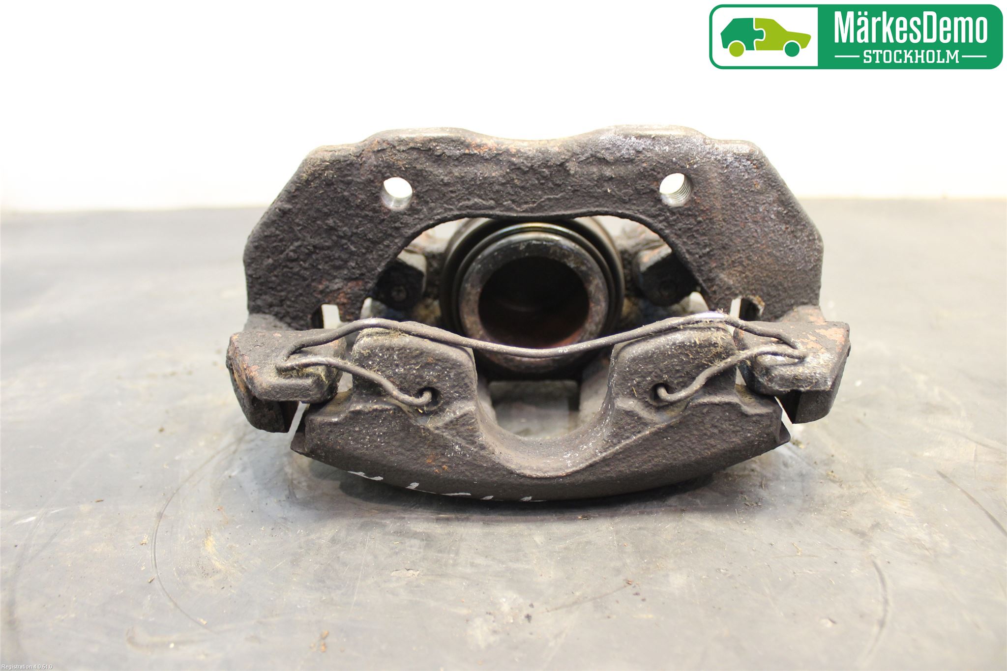 Ford TRANSIT CONNECT 03-08 Bromsok Fram Höger