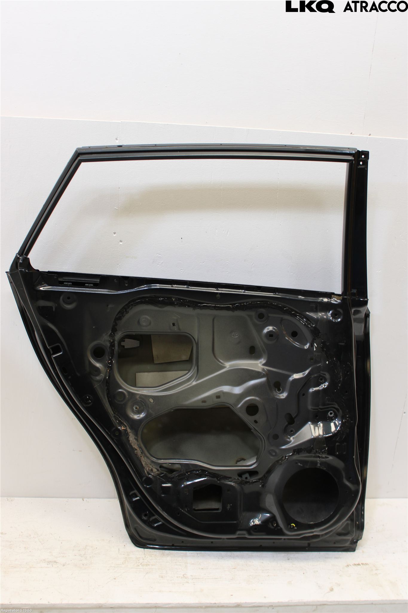Toyota AVENSIS 16-18 Dörr Bak Vänster