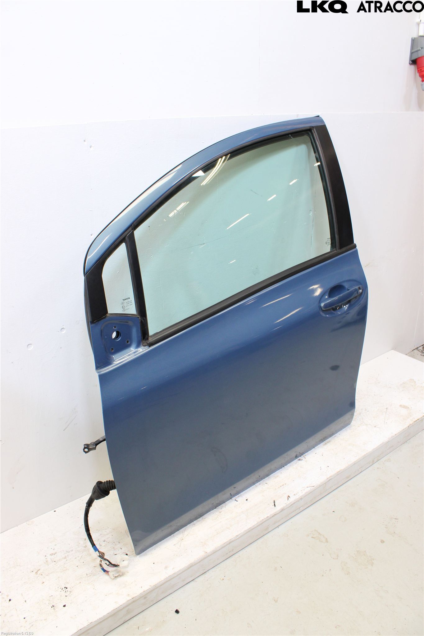 Toyota YARIS XP90 06-11 Dörr Fram Vänster