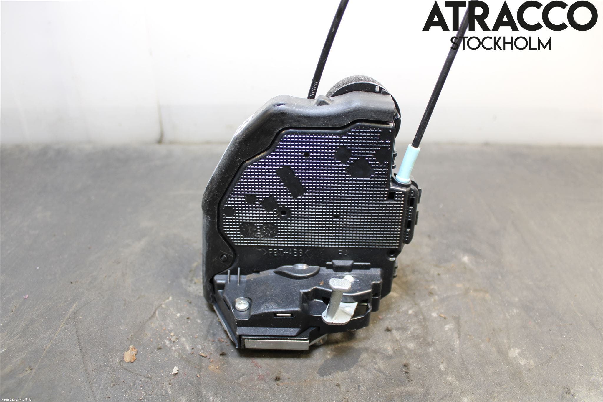 Toyota URBAN CRUISER Låskista-Dörrlås