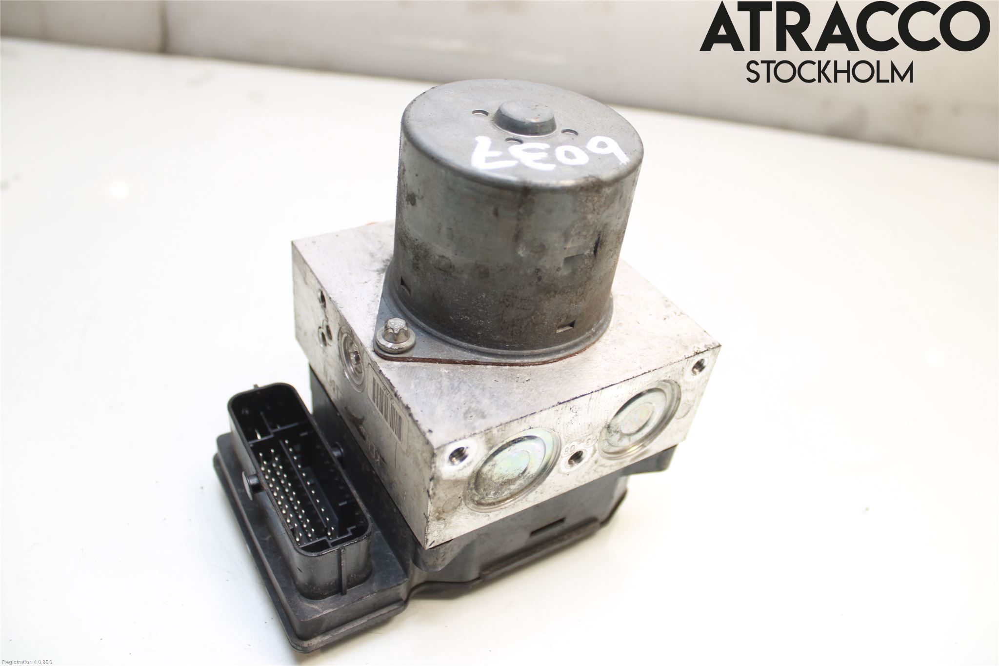 Volkswagen VW PASSAT 11-14 Abs Hydraulaggregat