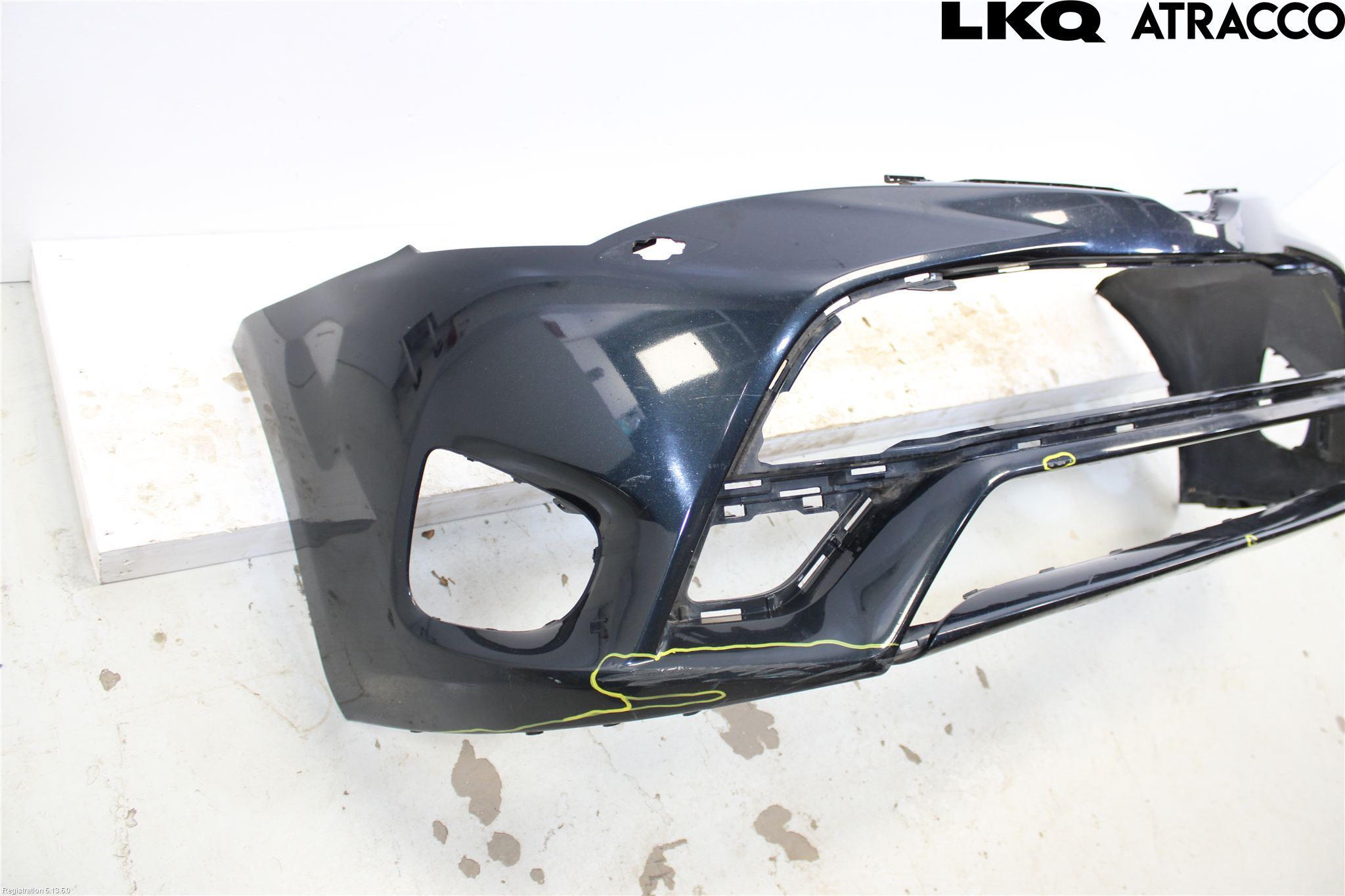 Toyota AVENSIS 16-18 Stötfångare Fram