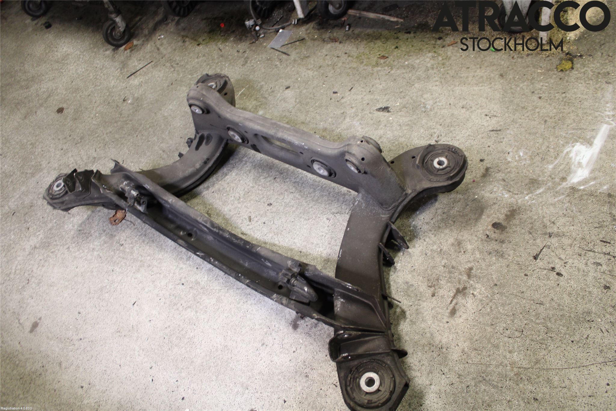Mercedes-Benz MB E-KLASS (W213) 16-23 Bakaxelbalk