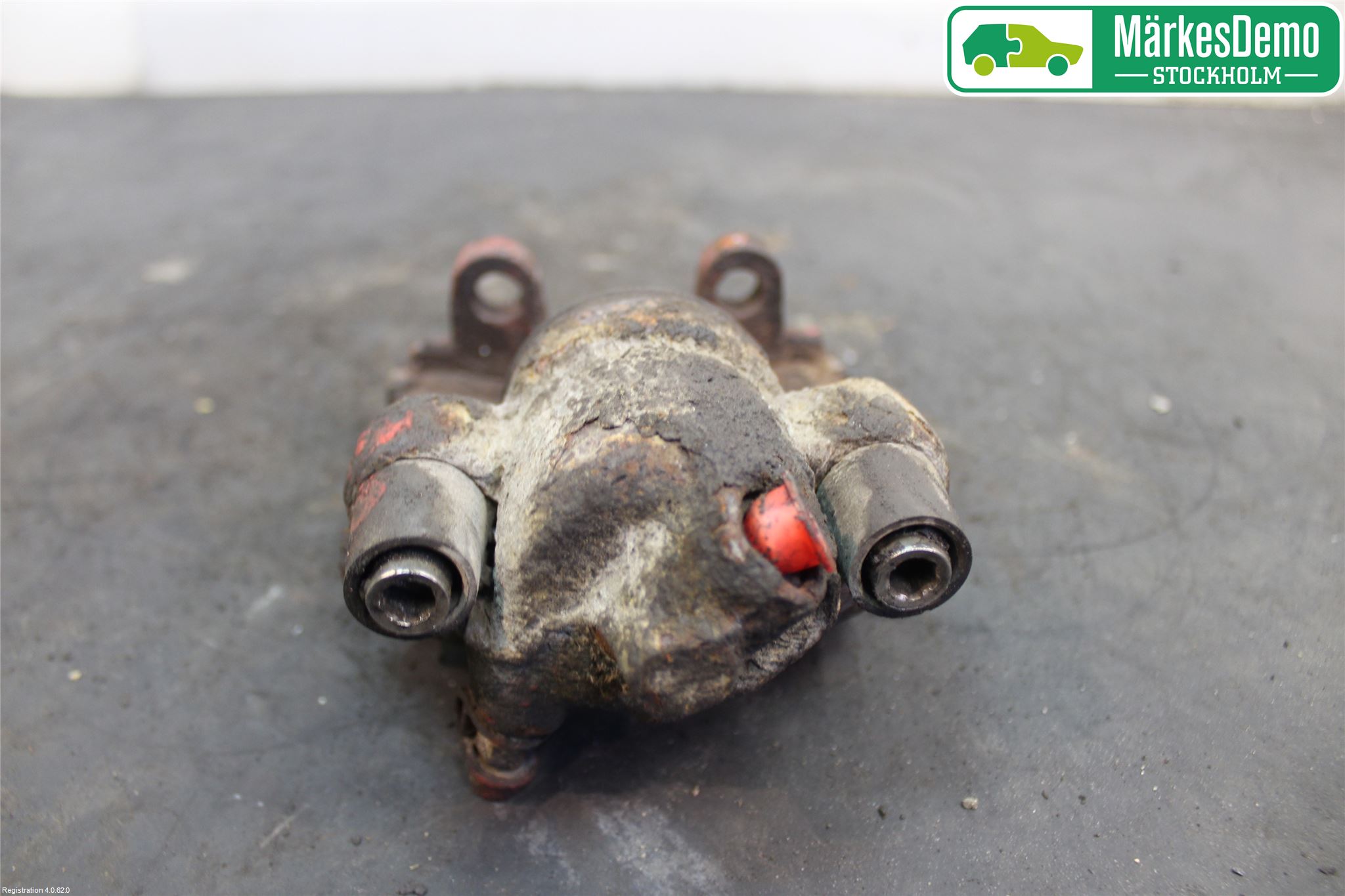 BMW 3 E46      98-05 Bromsok Bak Vänster